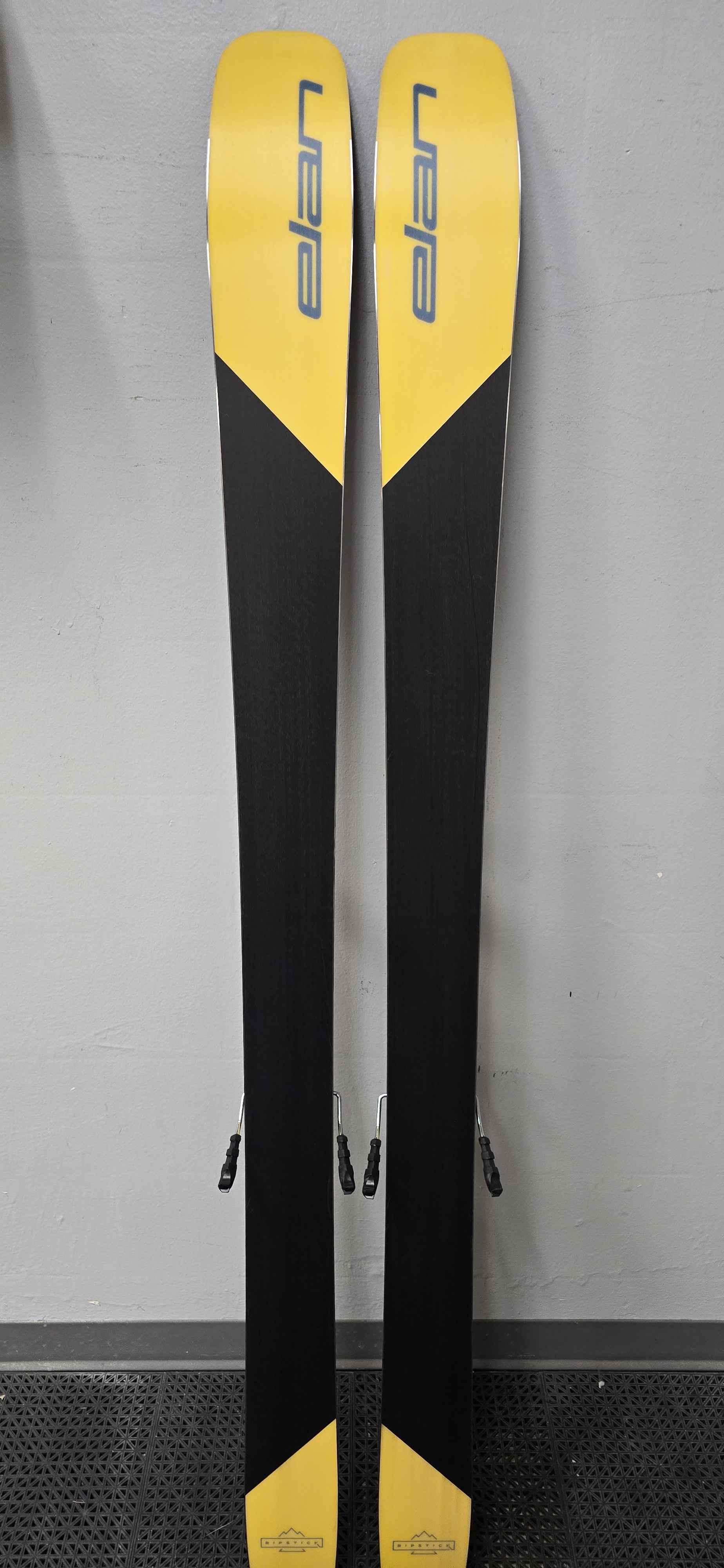 Used Elan Ripstick 106 188cm W/ Tyrolia Attack 13 Demo Bindings