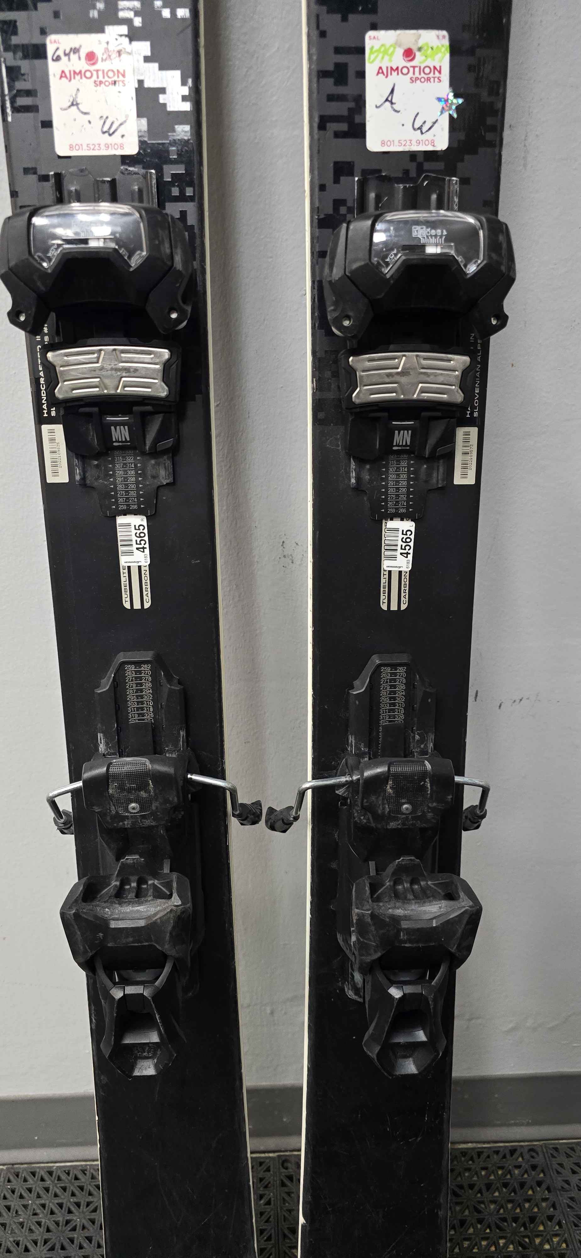 Used Elan Ripstick 106 Black Edition 172cm W/ Tyrolia Attack 14 Adjustable bindings