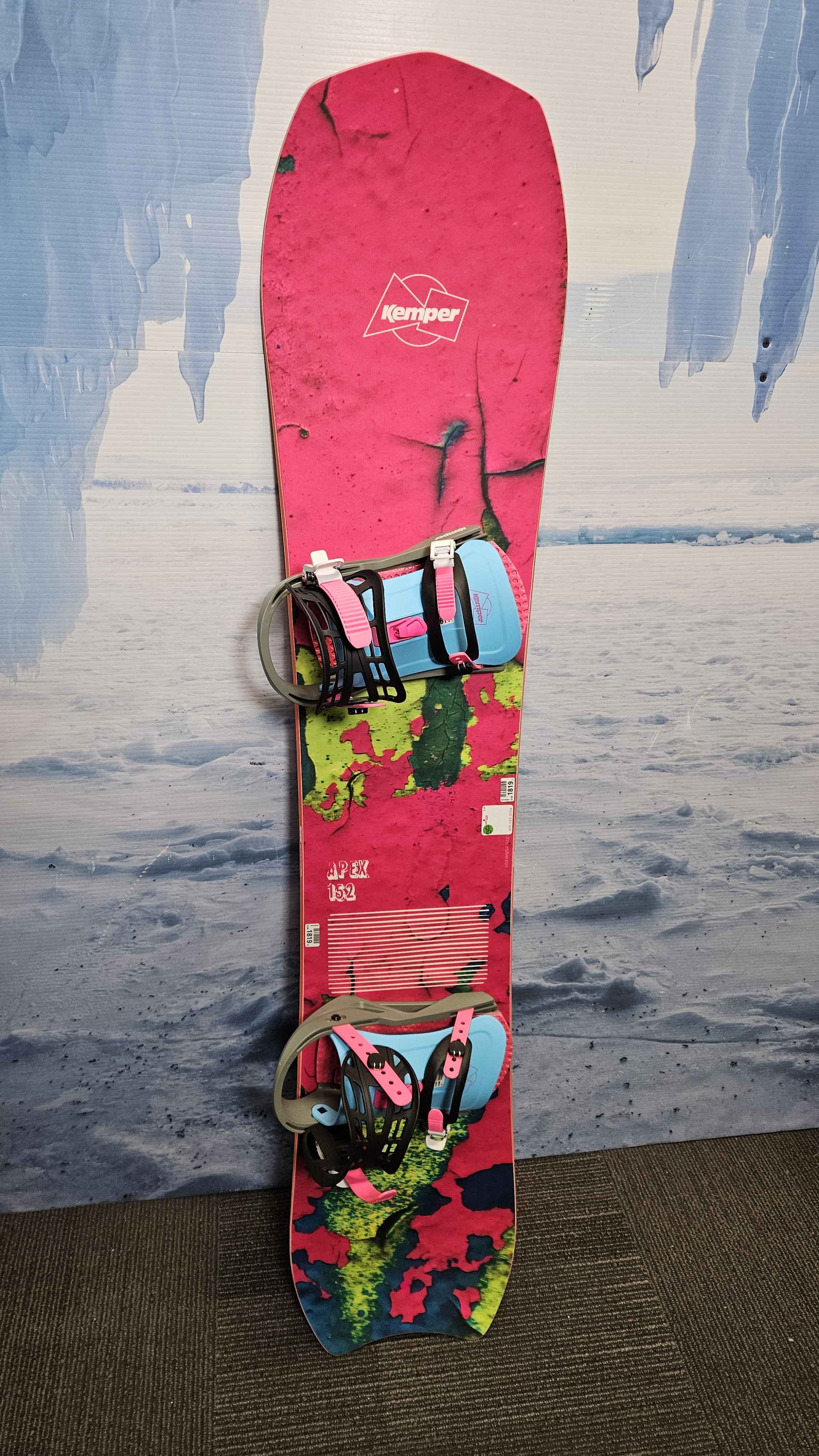 Used Kemper 152cm Apex Snowboard 2024 w/ Kemper Bindings – AJ