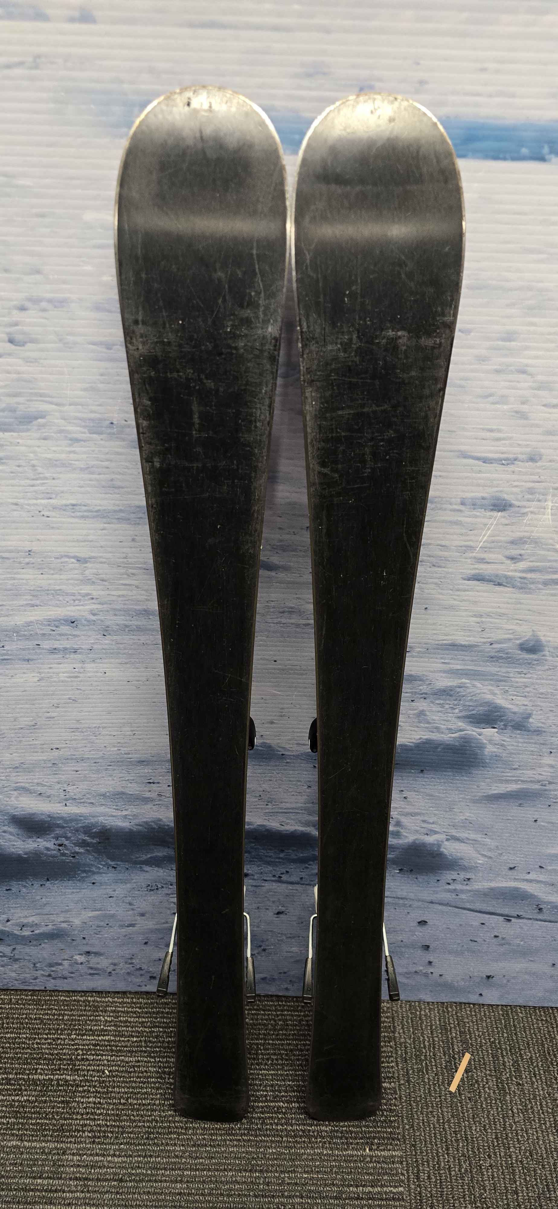 Used Head Supershape Team 107cm Jr Kids Skis with Tyrolia LRX 4.5 Adjustable Binding