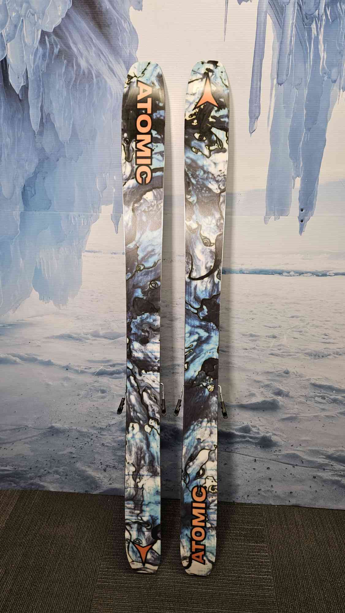 Very Lightly Used Atomic Bent 110 Skis 2025 - 172cm w/ Atomic Strive 13 Bindings