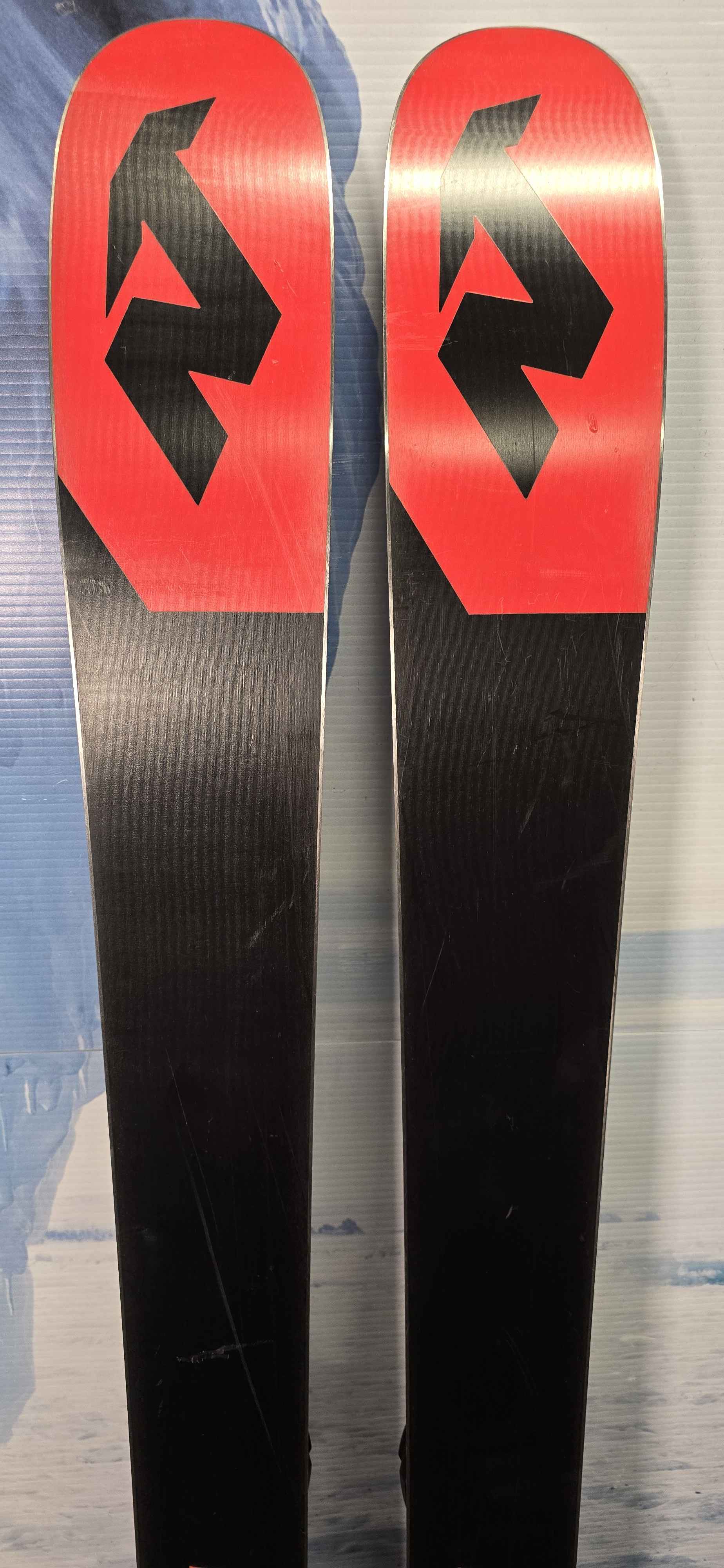 Lightly Used 2025 Nordica Enforcer 94 ski 179cm w/ Tyrolia Attack LYT 14 GW adjustable bindings