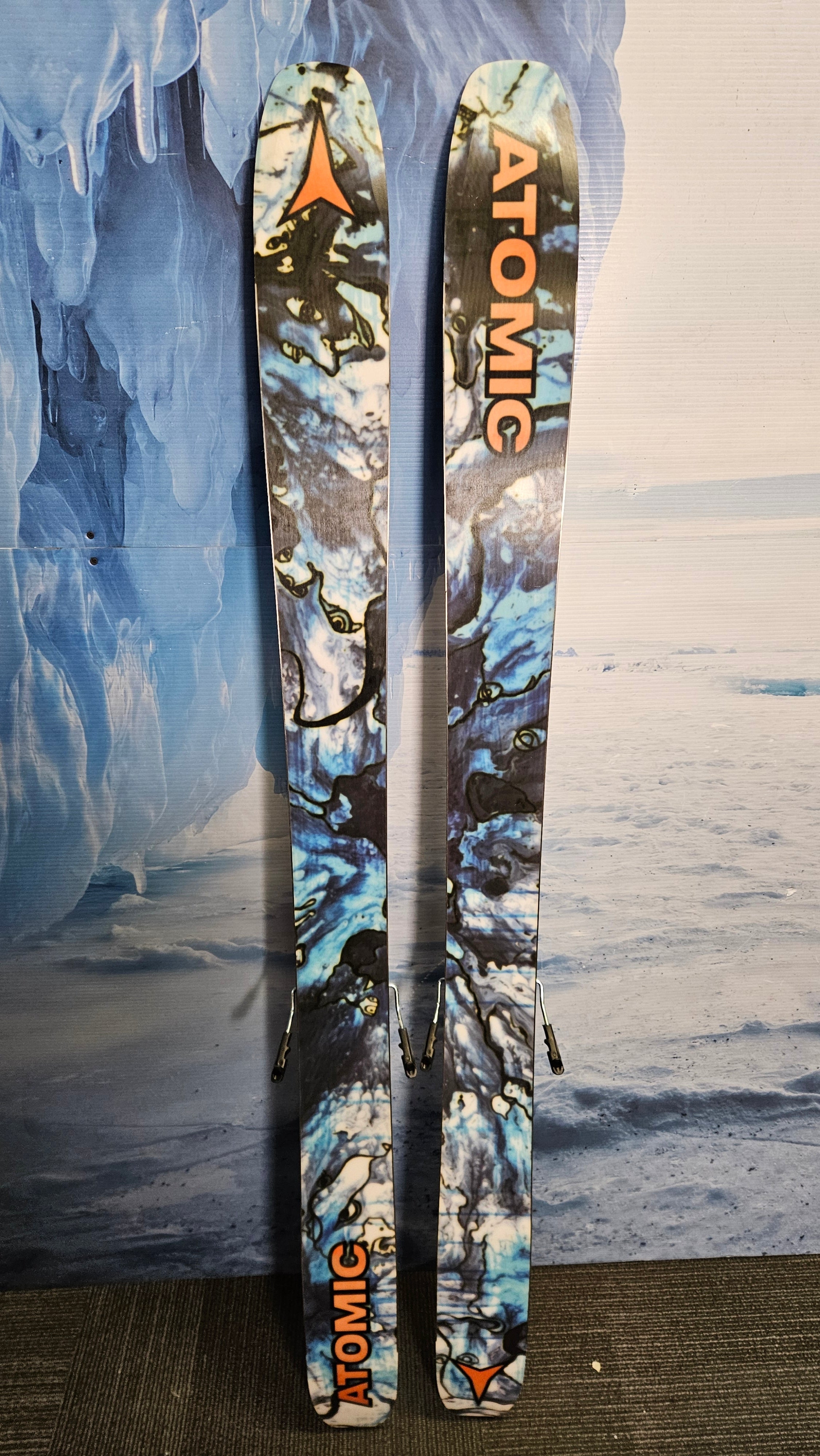 Used Atomic Bent Chetler 110 Skis - 172cm w/ Atomic Strive 13 Demo Binding