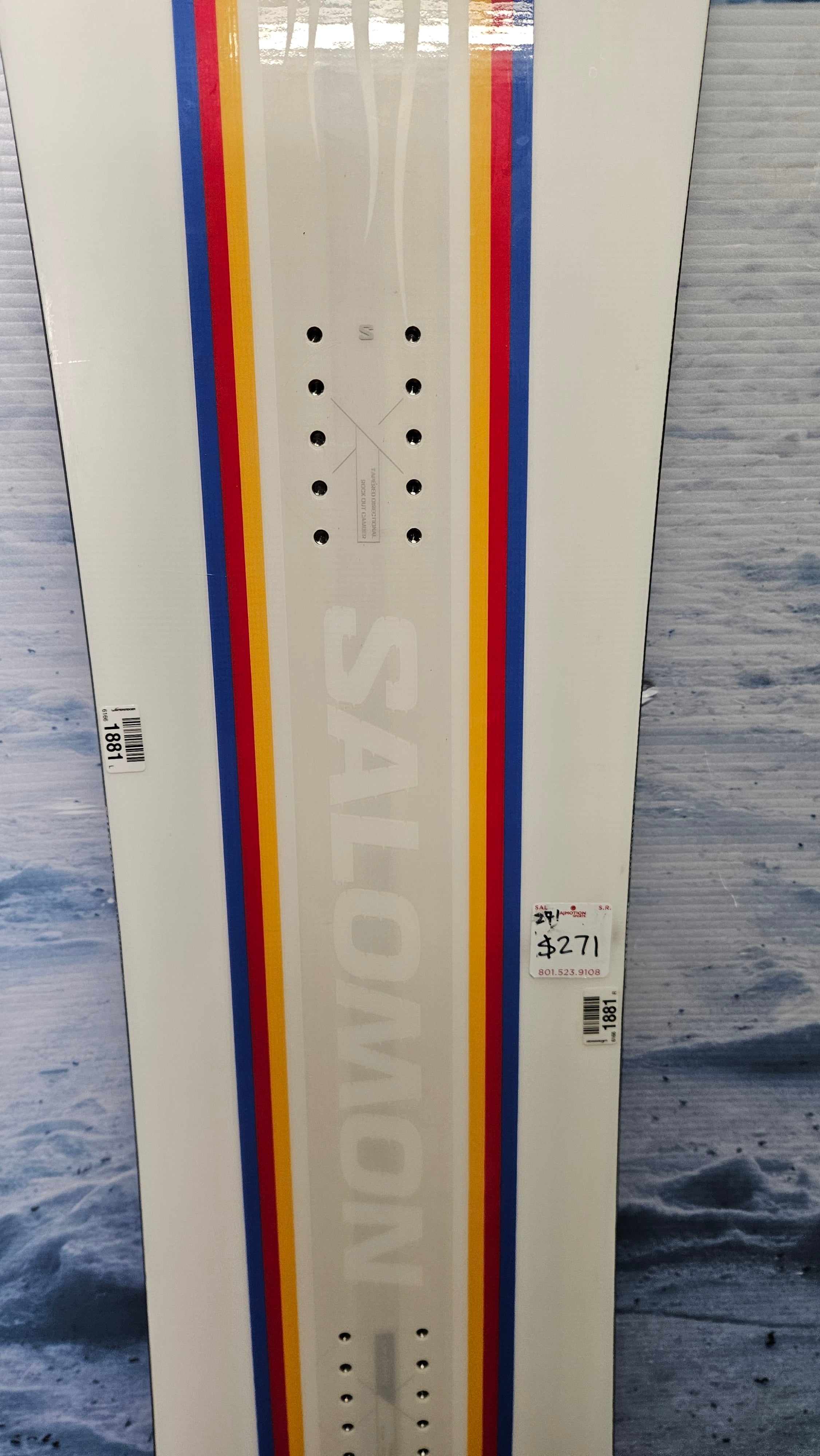 Used 2024 Salomon Dancehaul 135cm Snowboard