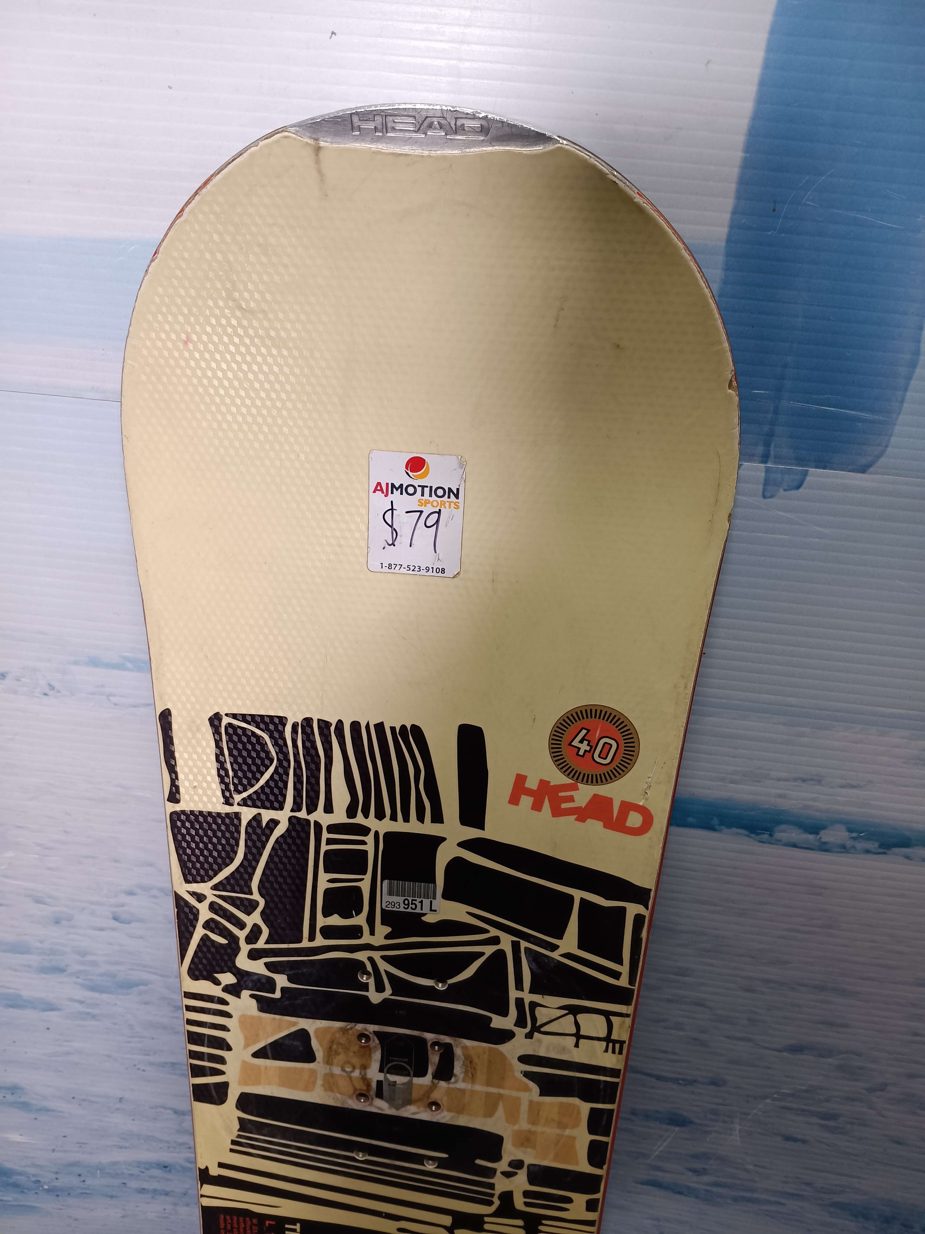 Heavily Used Head Tribute JR R 140cm Snowboard