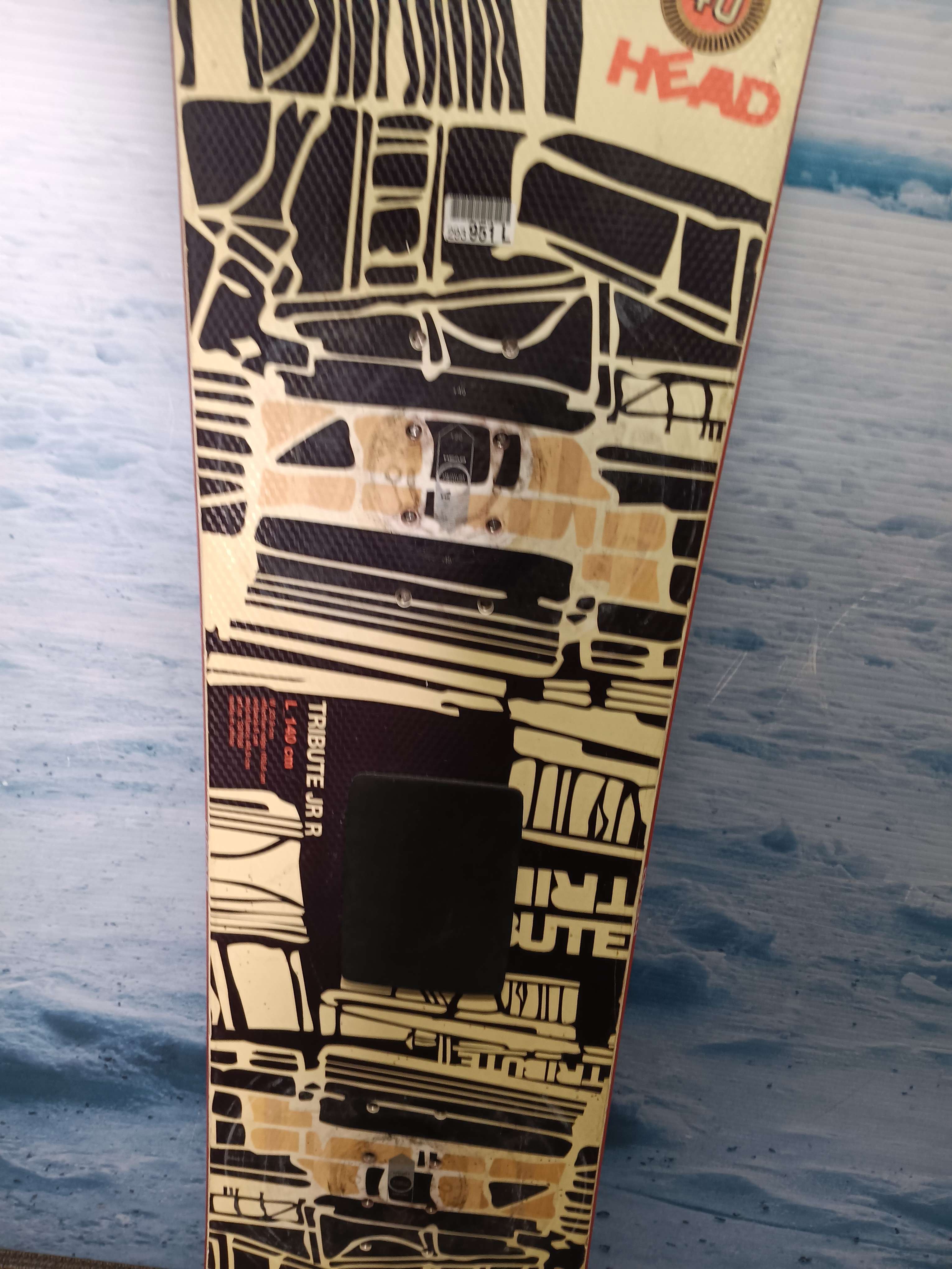 Heavily Used Head Tribute JR R 140cm Snowboard