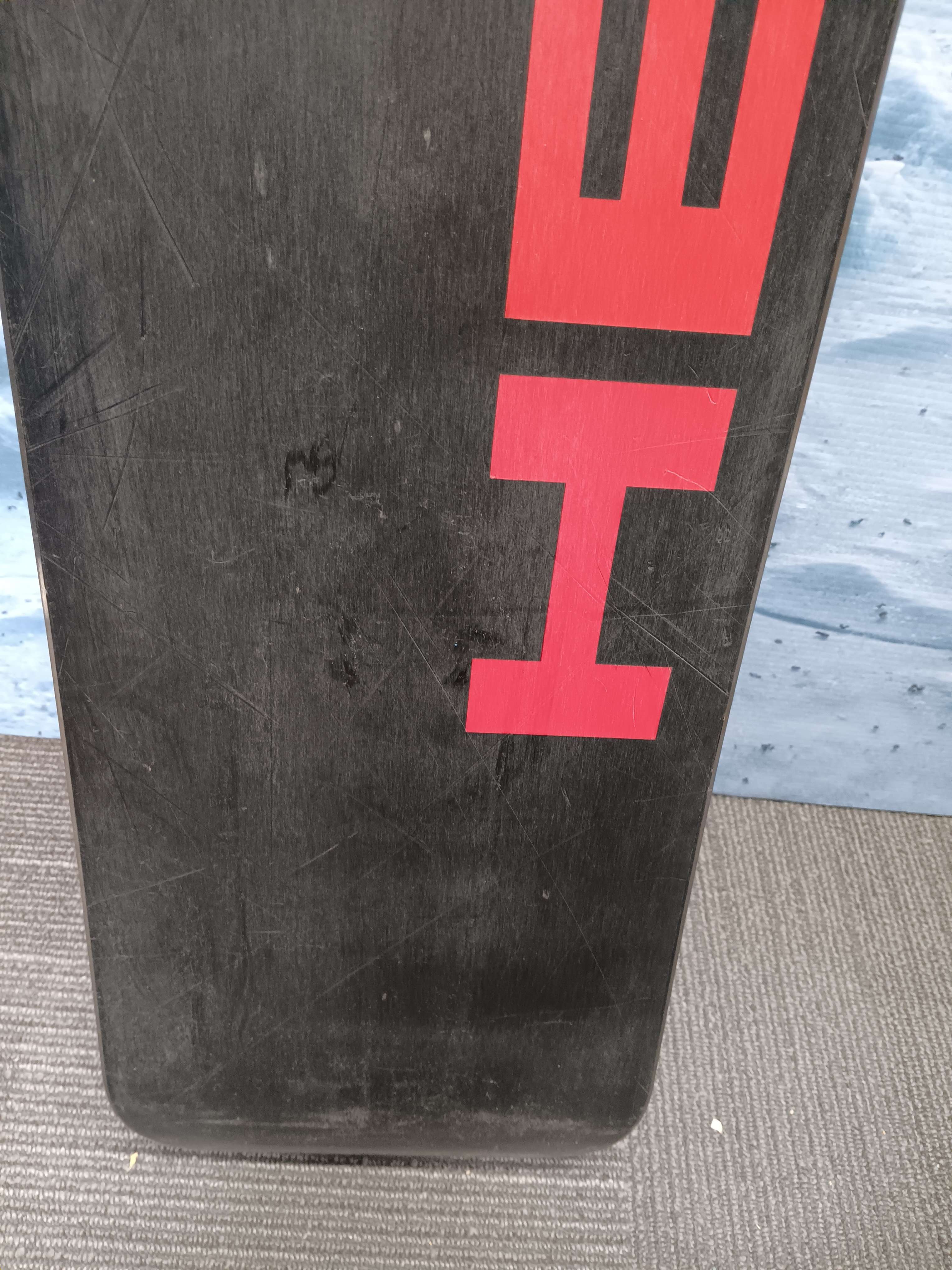 Heavily Used Head Tribute JR R 140cm Snowboard