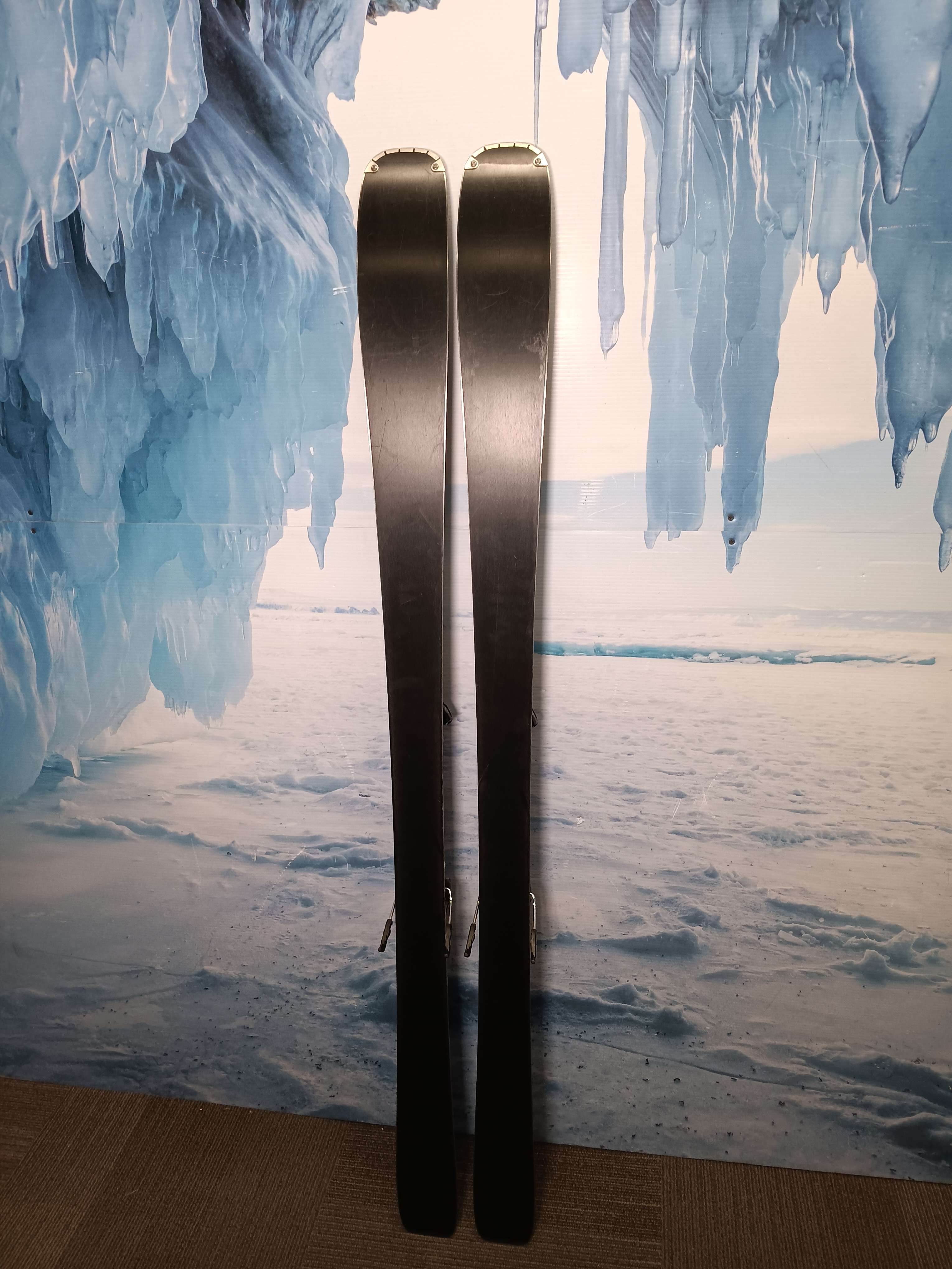 Used Salomon Stance 80 2022 Skis 177cm w/ Salomon M11 GW Bindings