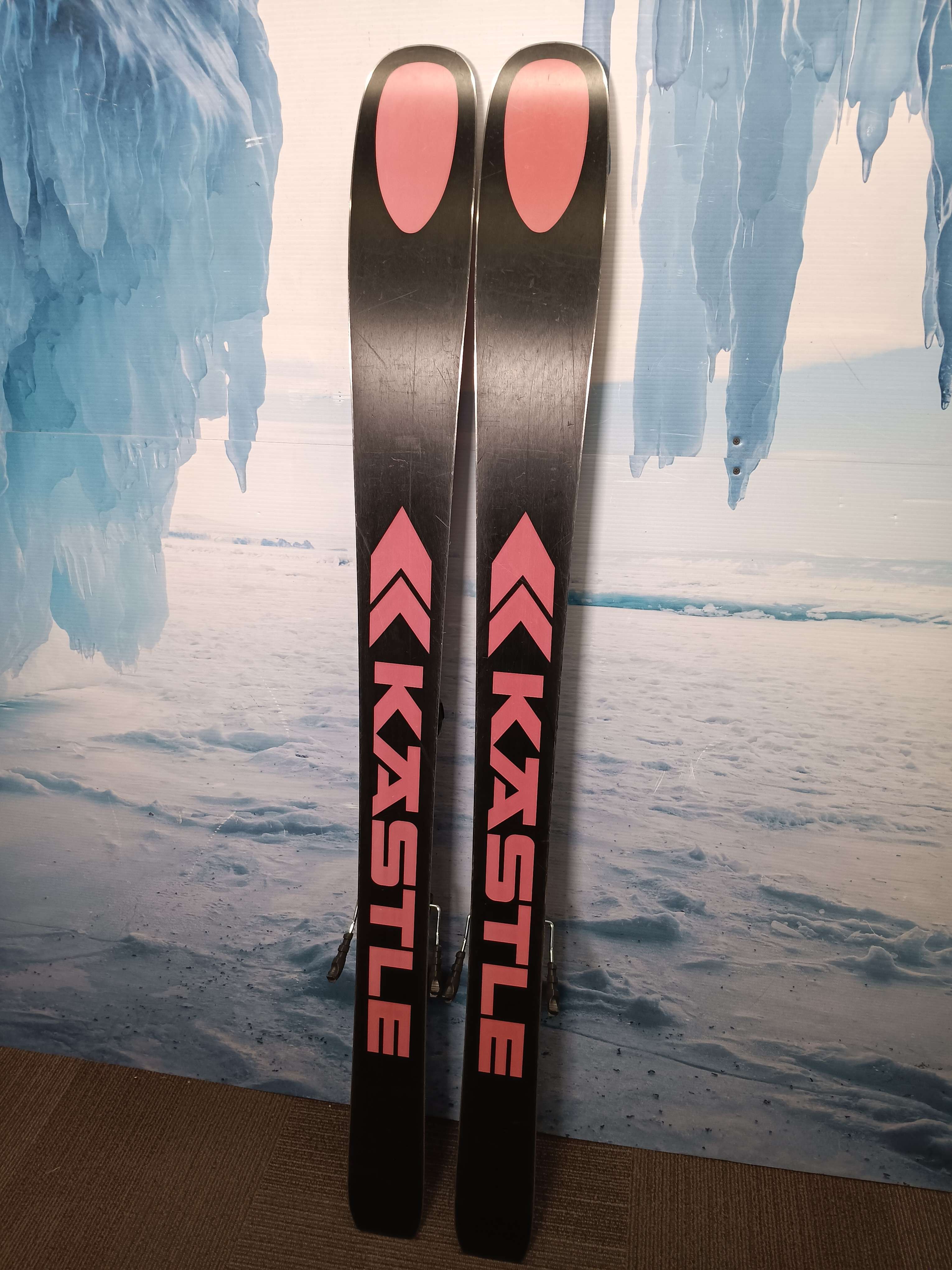 Used Kastle ZX100 2024 Skis 168cm w/ Tyrolia Attack 14 Demo Bindings
