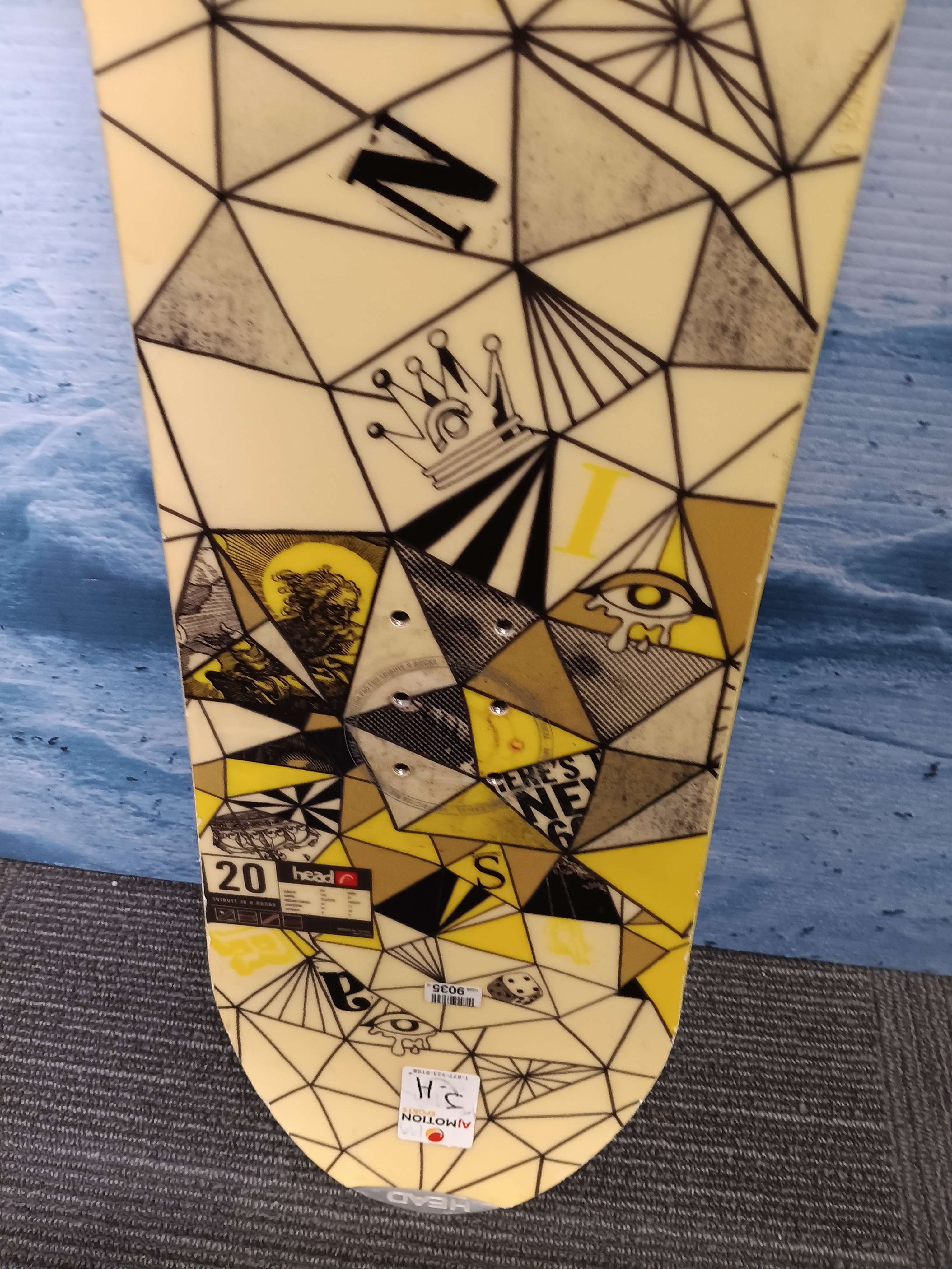 Heavily Used Head Tribute JR R 120cm Snowboard