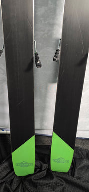 Heavily Used Elan Ripstick 96 172cm Skis w/ Tyrolla Attack 13 Adjustable Bindings