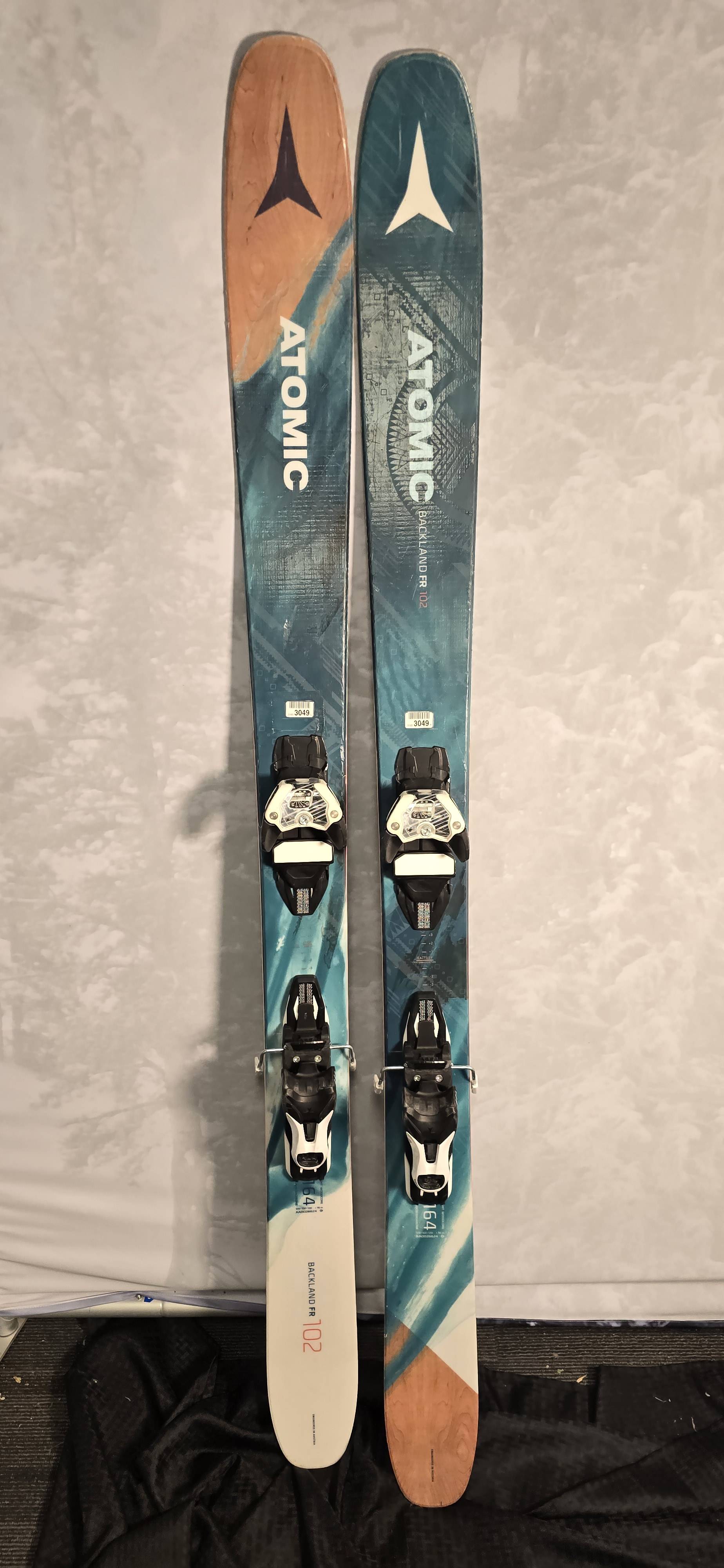 Used Atomic Backland FR 102 164cm w/ Atomic Warden 11 Adjustable Bindings