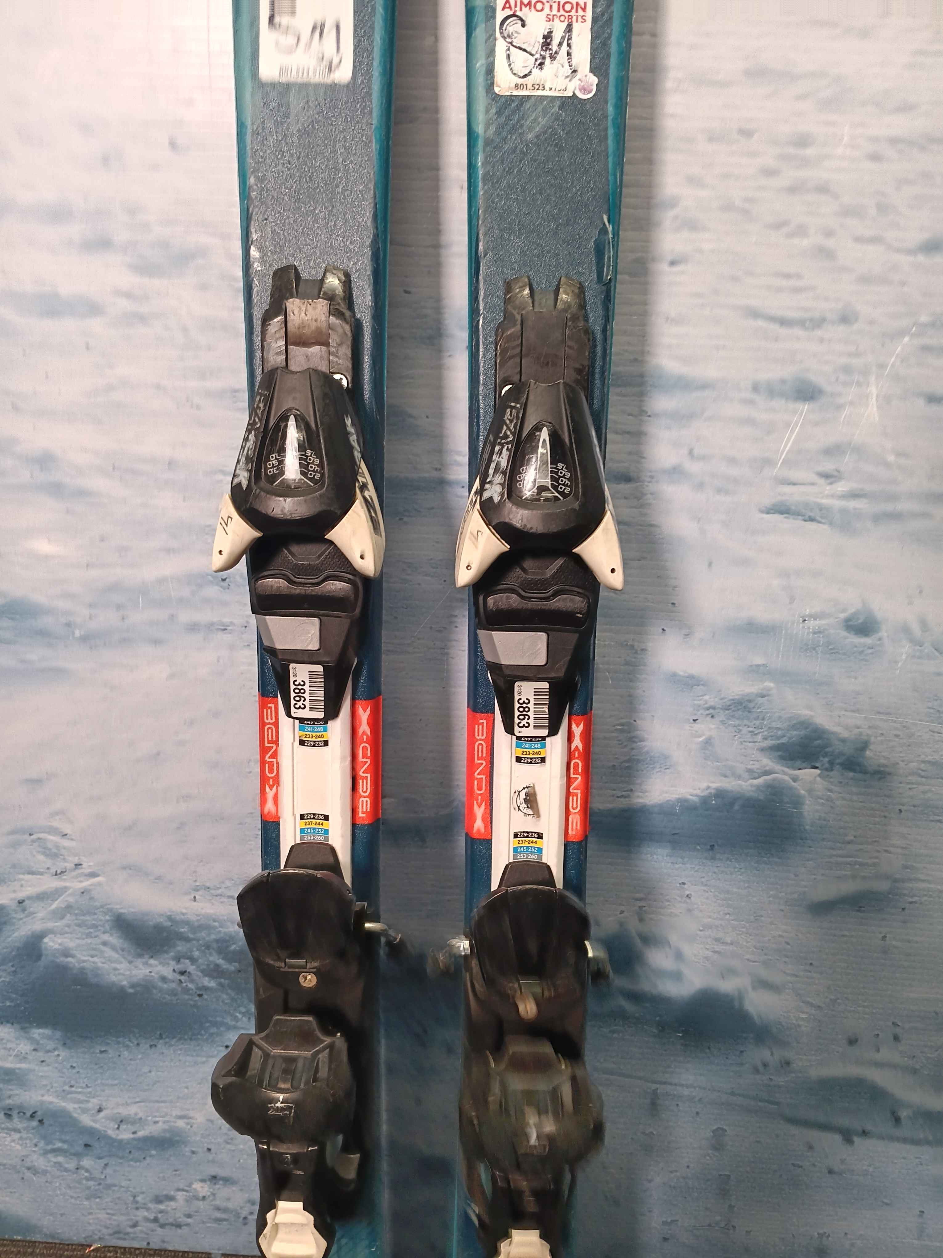 Used Atomic Vantage X Jr 68 Youth Kids Ski w/ Salomon Ez Trak 7.5 Demo Bindings - 140CM