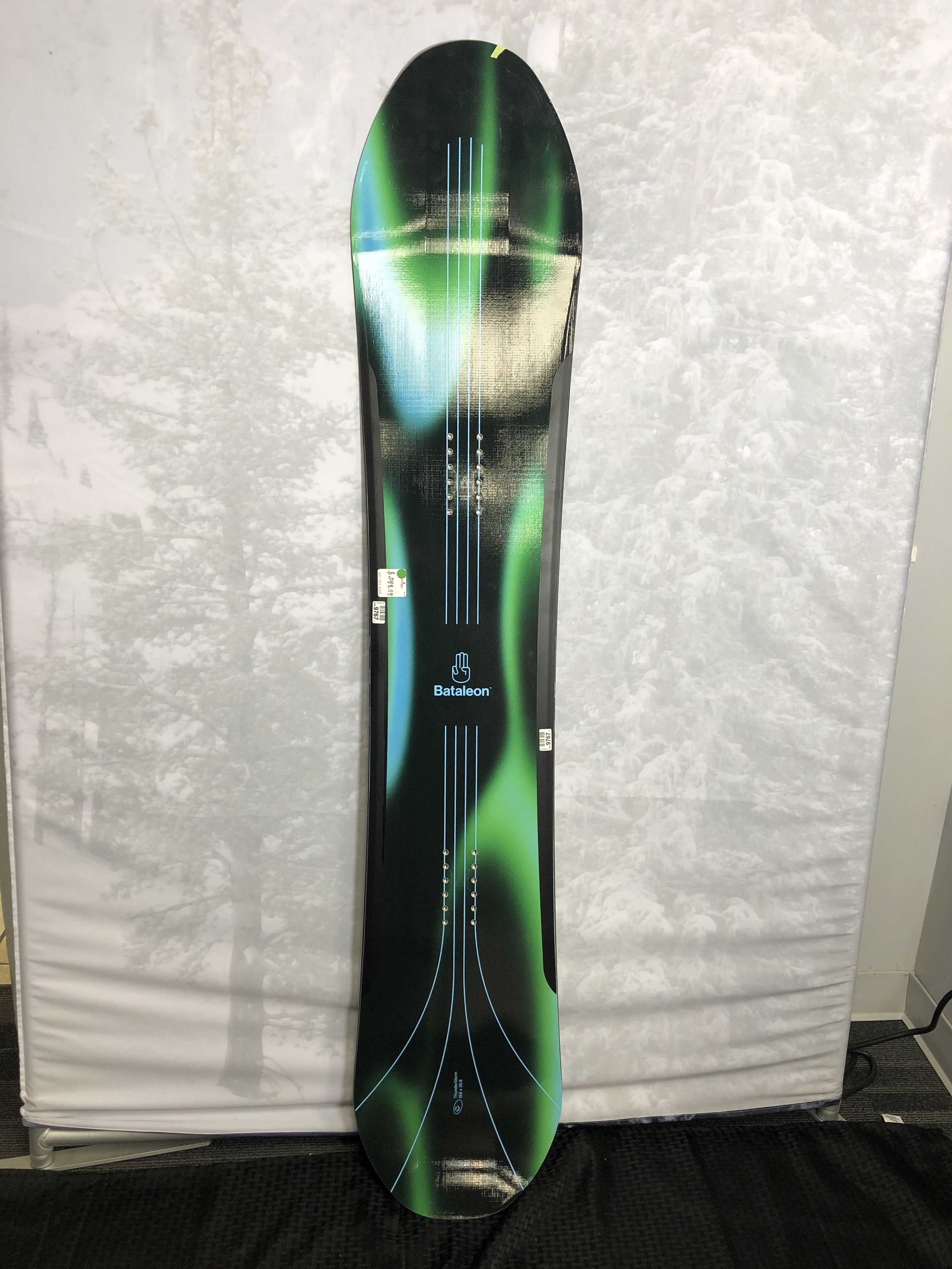 New 2025 Bataleon Thunderstorm 158CM Snowboard
