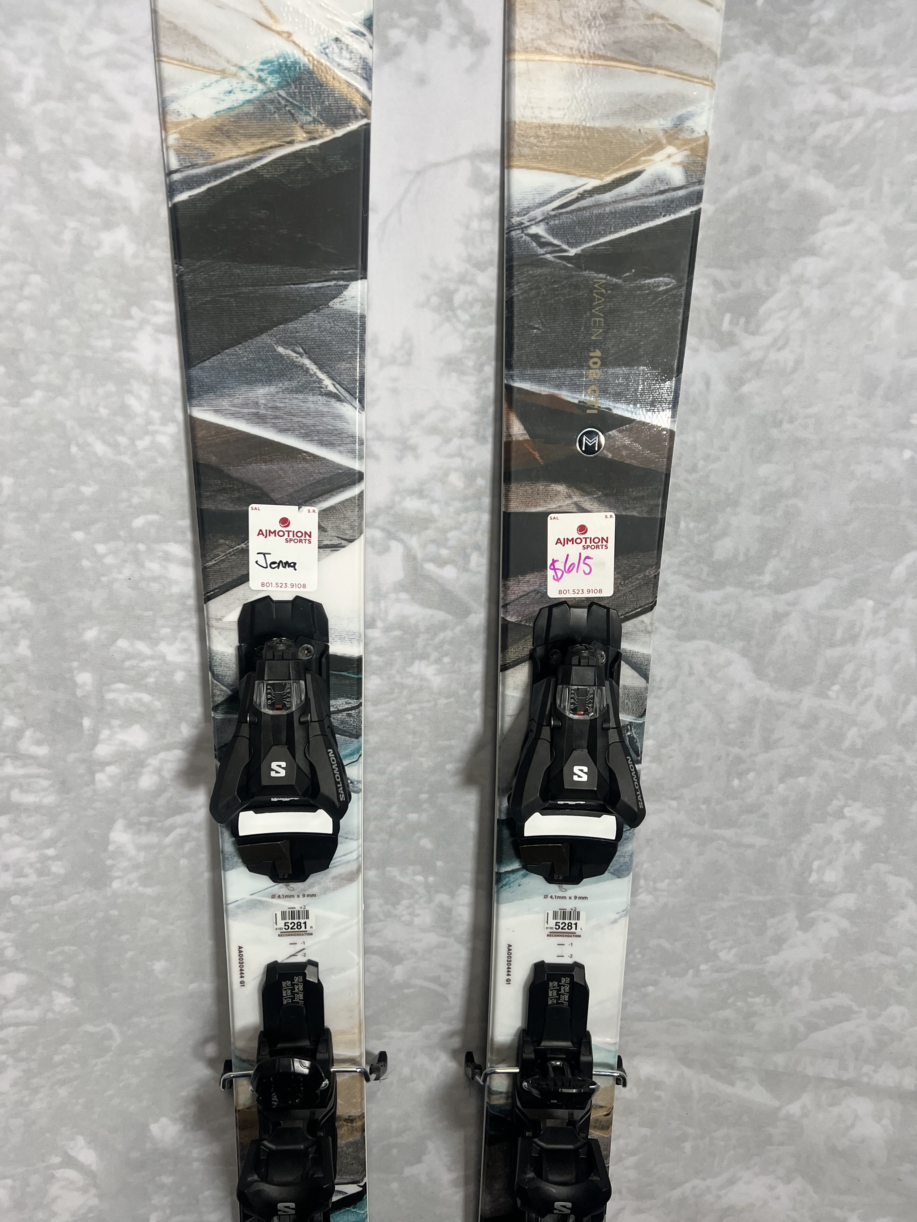 Lightly used 2025 Women's Atomic Maven 103 CTI Skis -162cm w/ Salomon Strive 11 Demo Binding