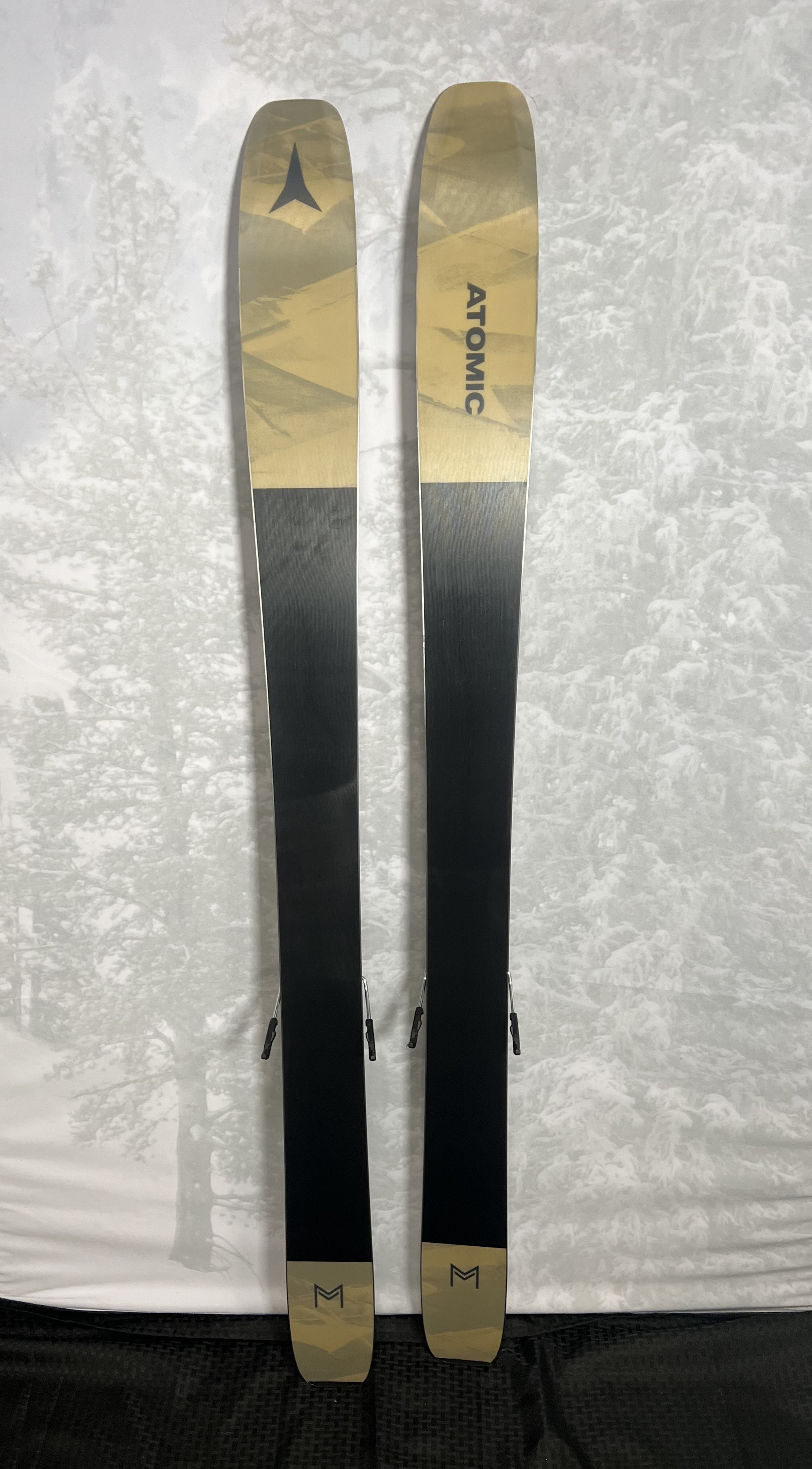 Lightly used 2025 Women's Atomic Maven 103 CTI Skis -162cm w/ Salomon Strive 11 Demo Binding