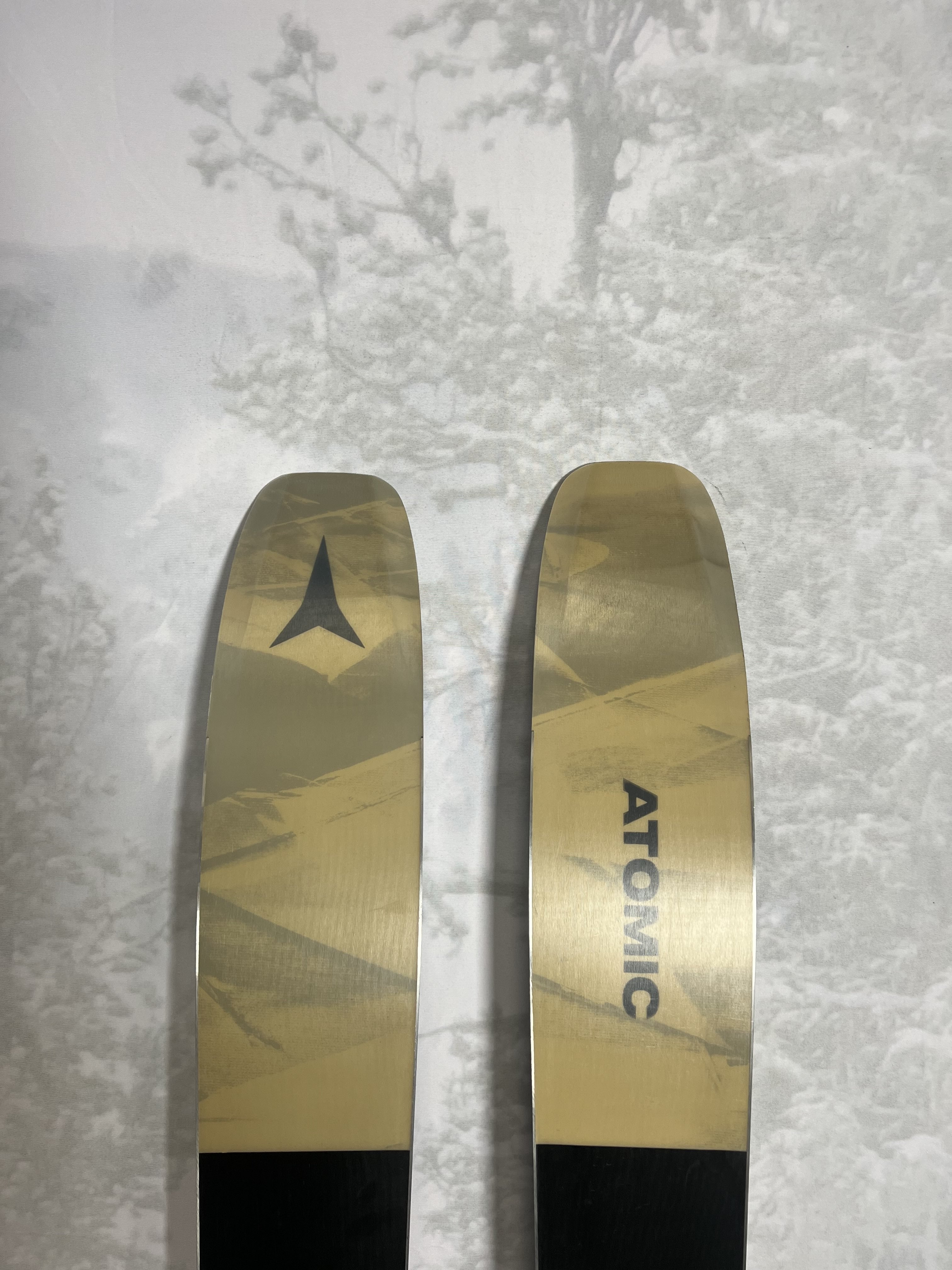 Lightly used 2025 Women's Atomic Maven 103 CTI Skis -162cm w/ Salomon Strive 11 Demo Binding
