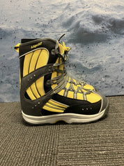 New Liquid Lace Up Size 8.5 Snowboard Boot