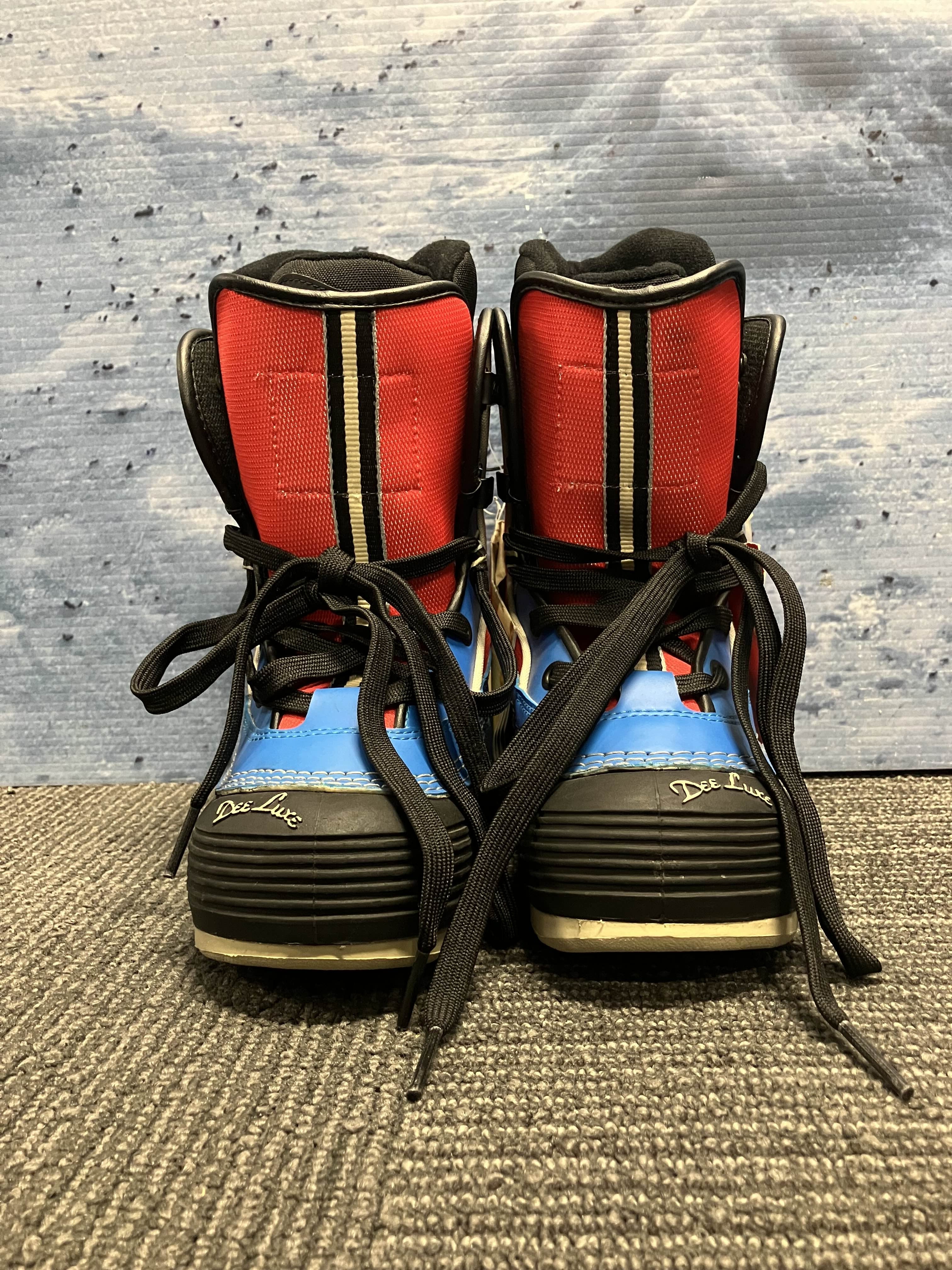 New Dee Luxe Lace Up Size 6 Snowboard Boot