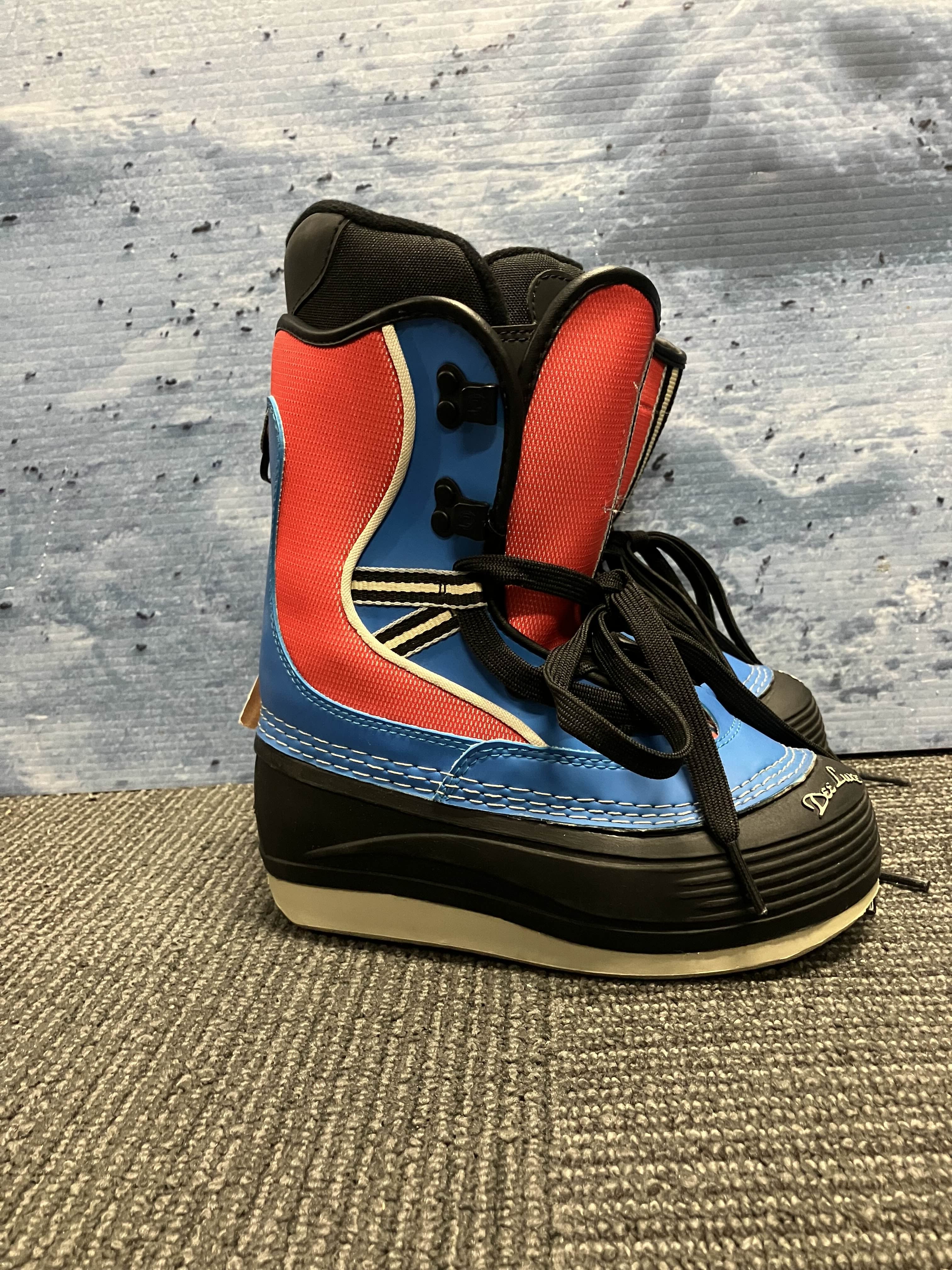 New Dee Luxe Lace Up Size 6 Snowboard Boot