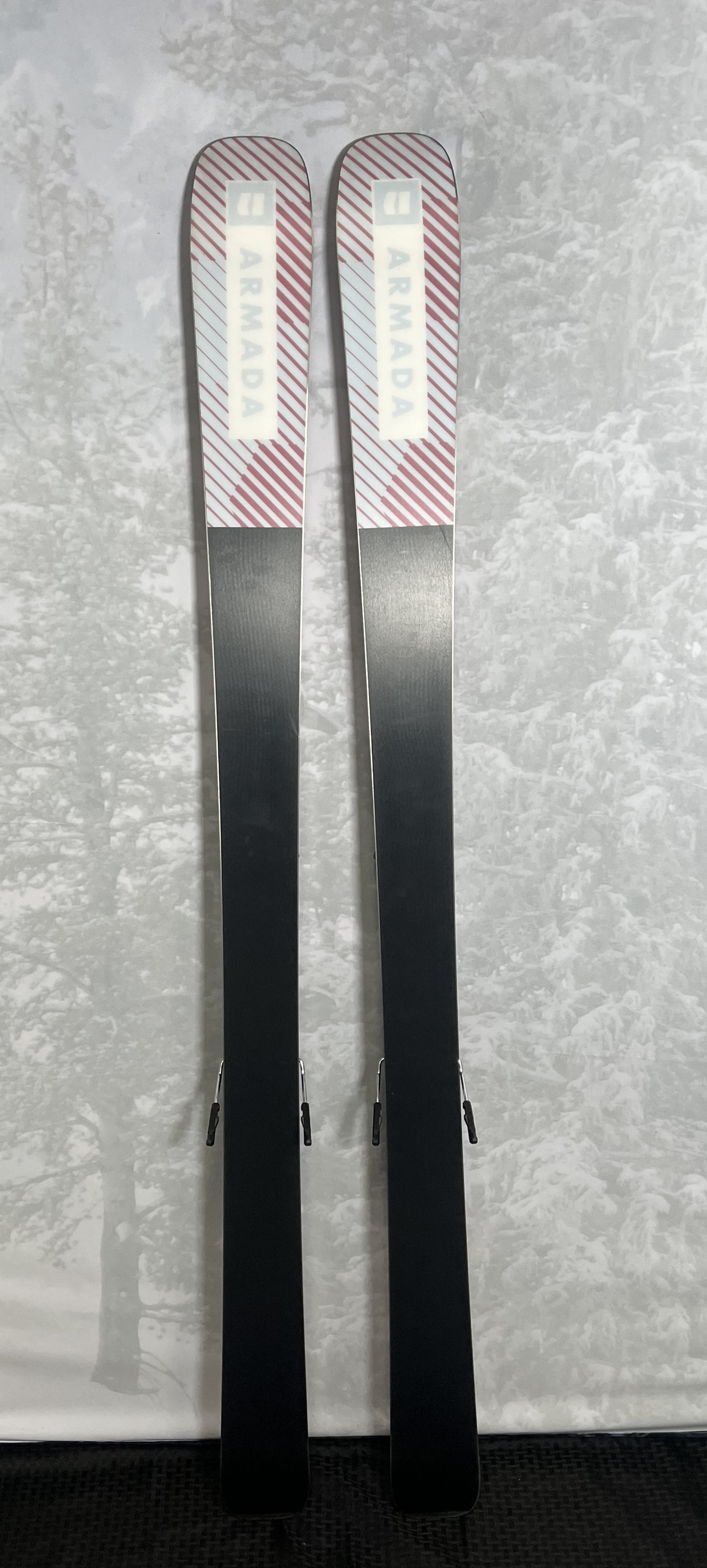 Lightly Used 2025 Armada Reliance 88 C Skis 160cm w/ Atomic 10 GW Binding