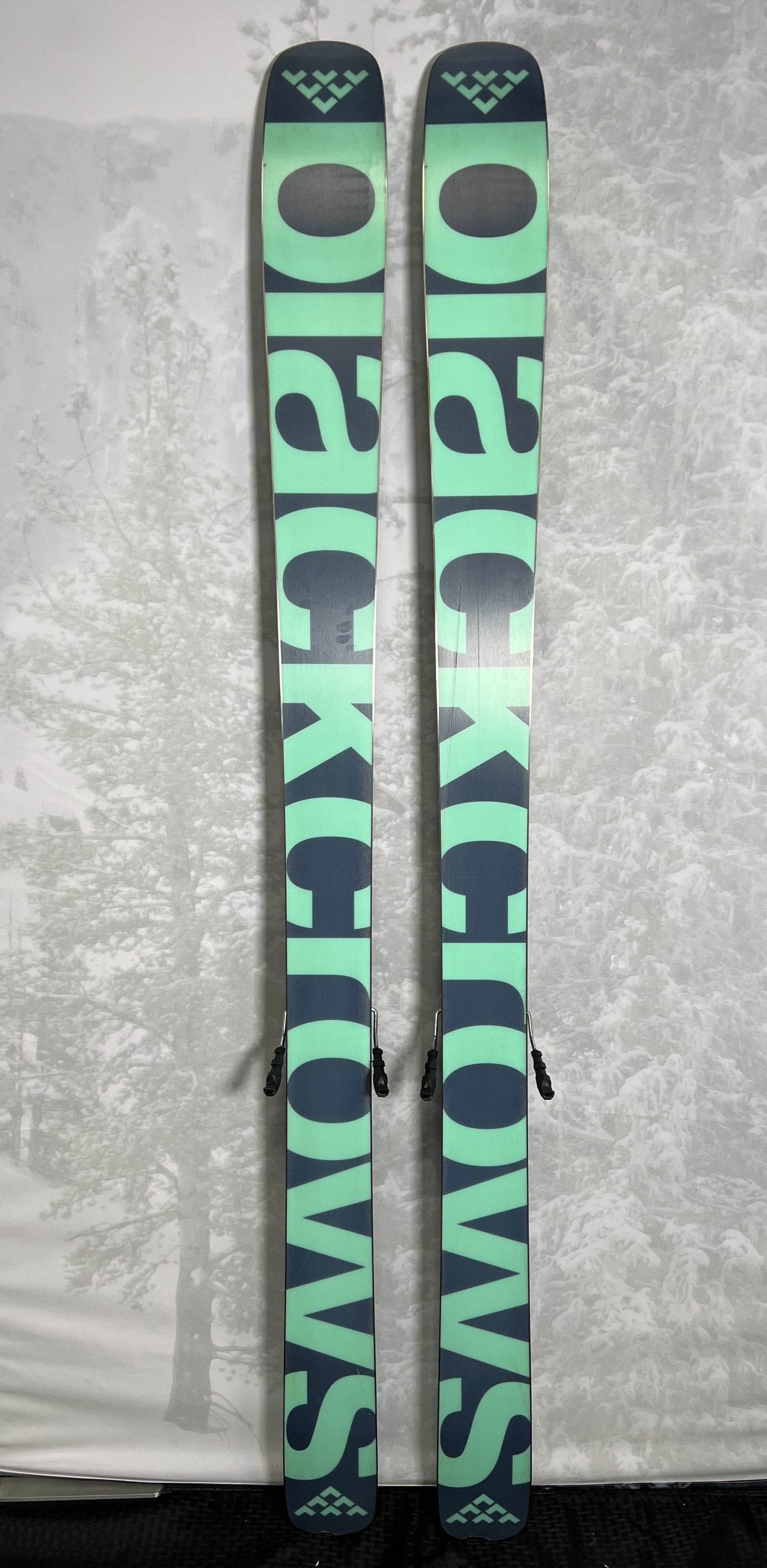 Heavily Used 2025 Black Crow Atris 184cm Ski w/ Tyrolia Attack LYT 13 GW Bindings
