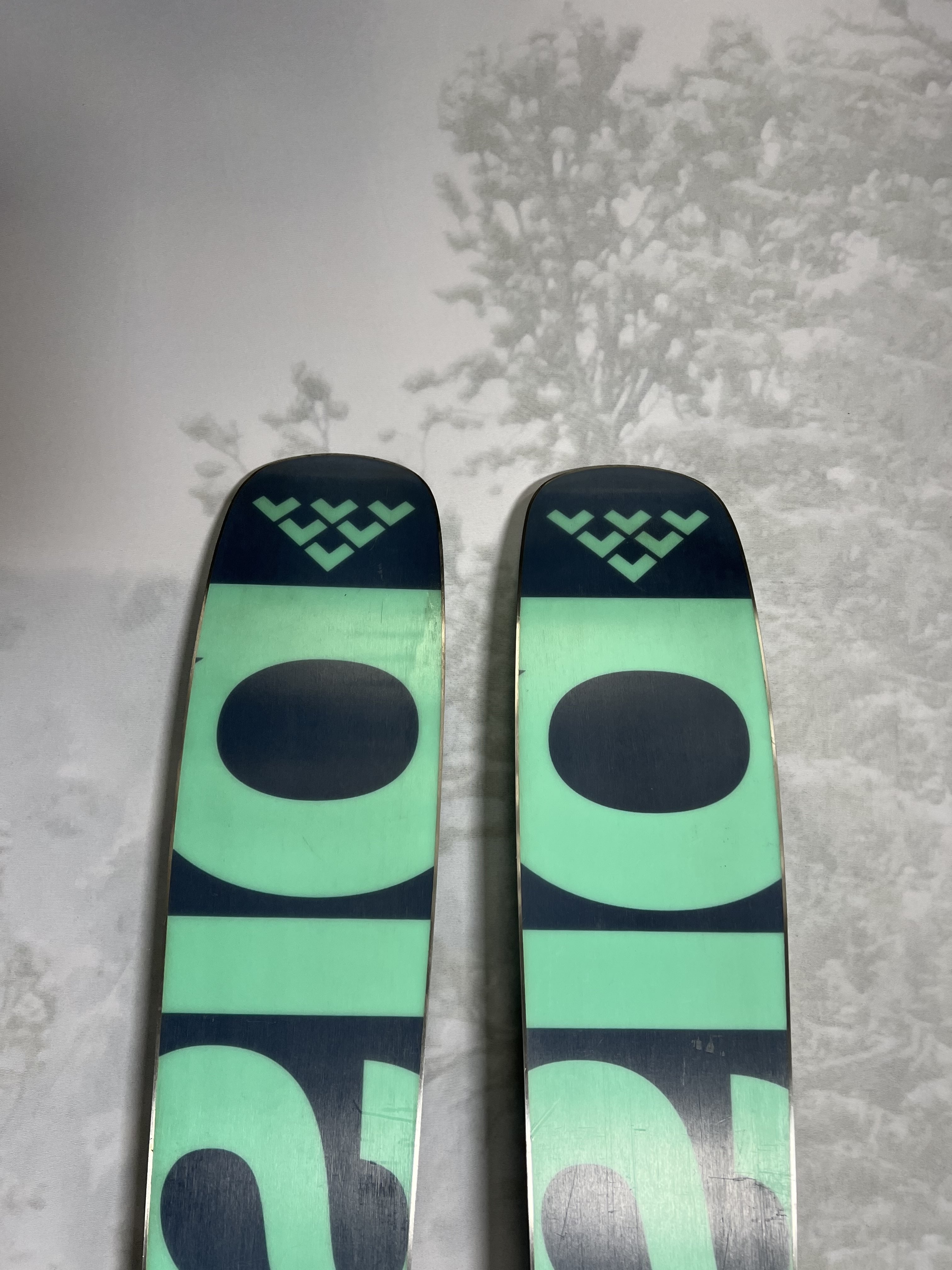 Heavily Used 2025 Black Crow Atris 184cm Ski w/ Tyrolia Attack LYT 13 GW Bindings