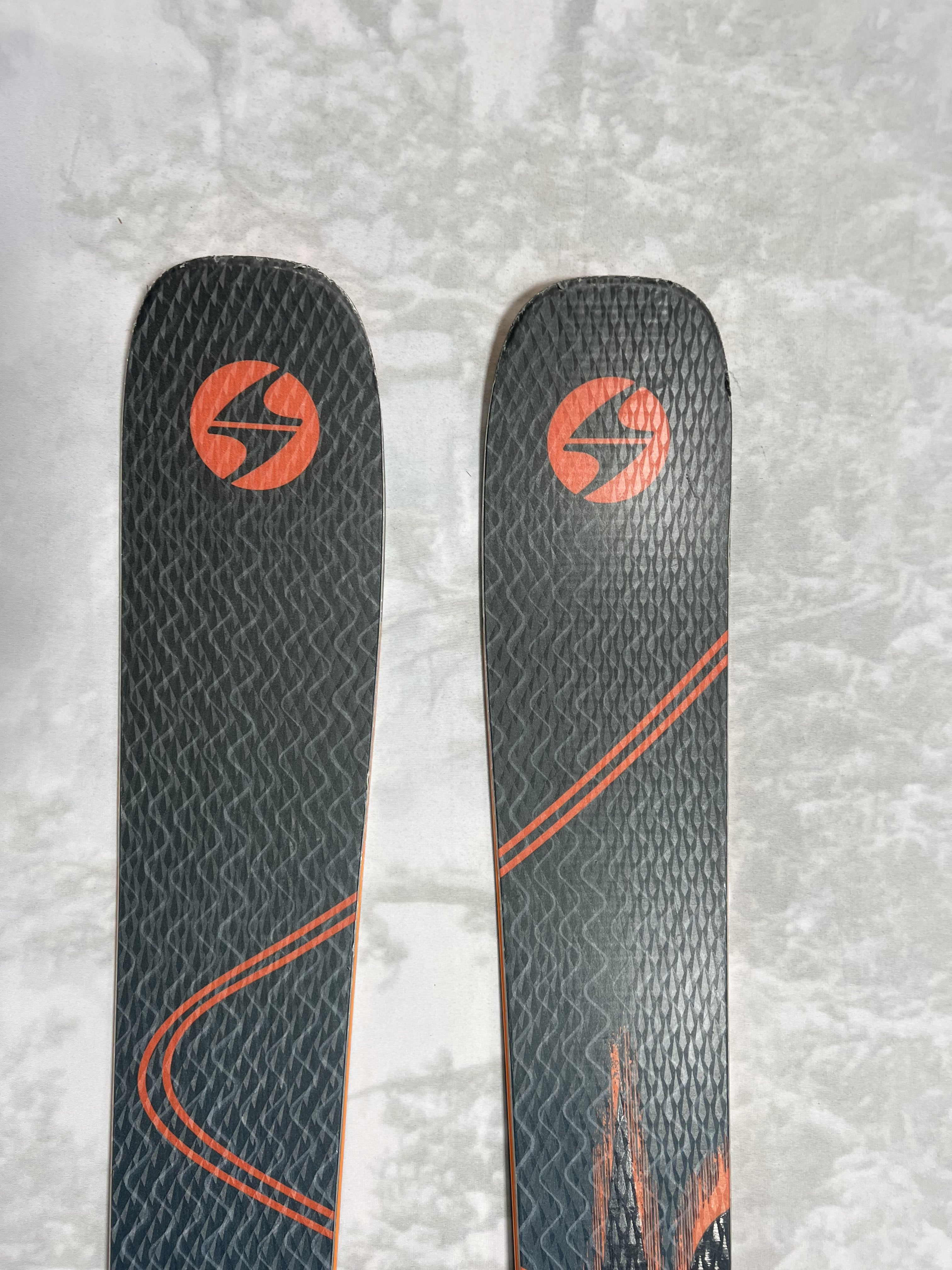 Lightly Used 2025 Blizzard Anomoly 88 TI Skis- 164cm w/ Tyrollia attack 13 Binding
