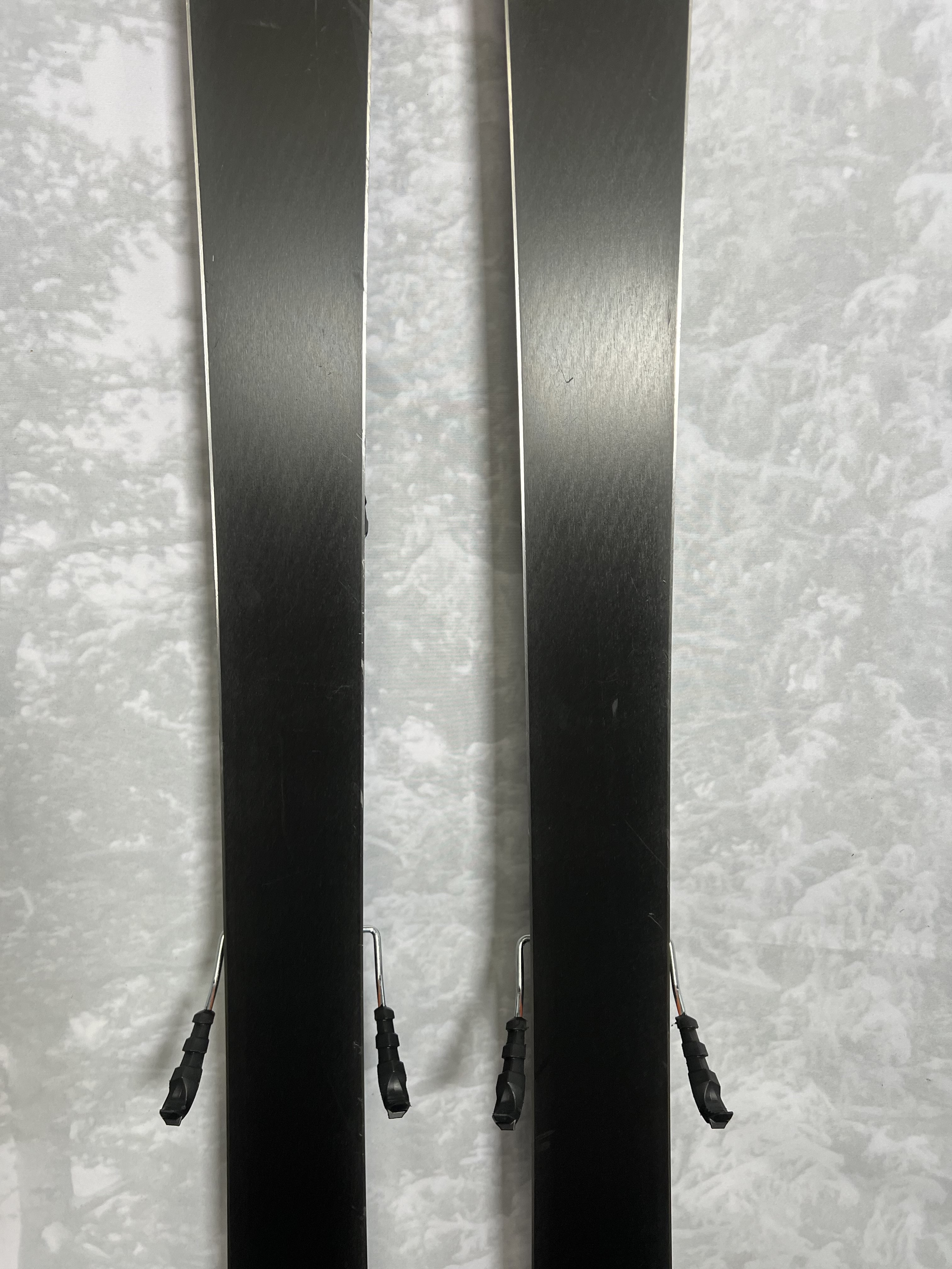 Lightly Used 2025 Blizzard Anomoly 88 TI Skis- 164cm w/ Tyrollia attack 13 Binding
