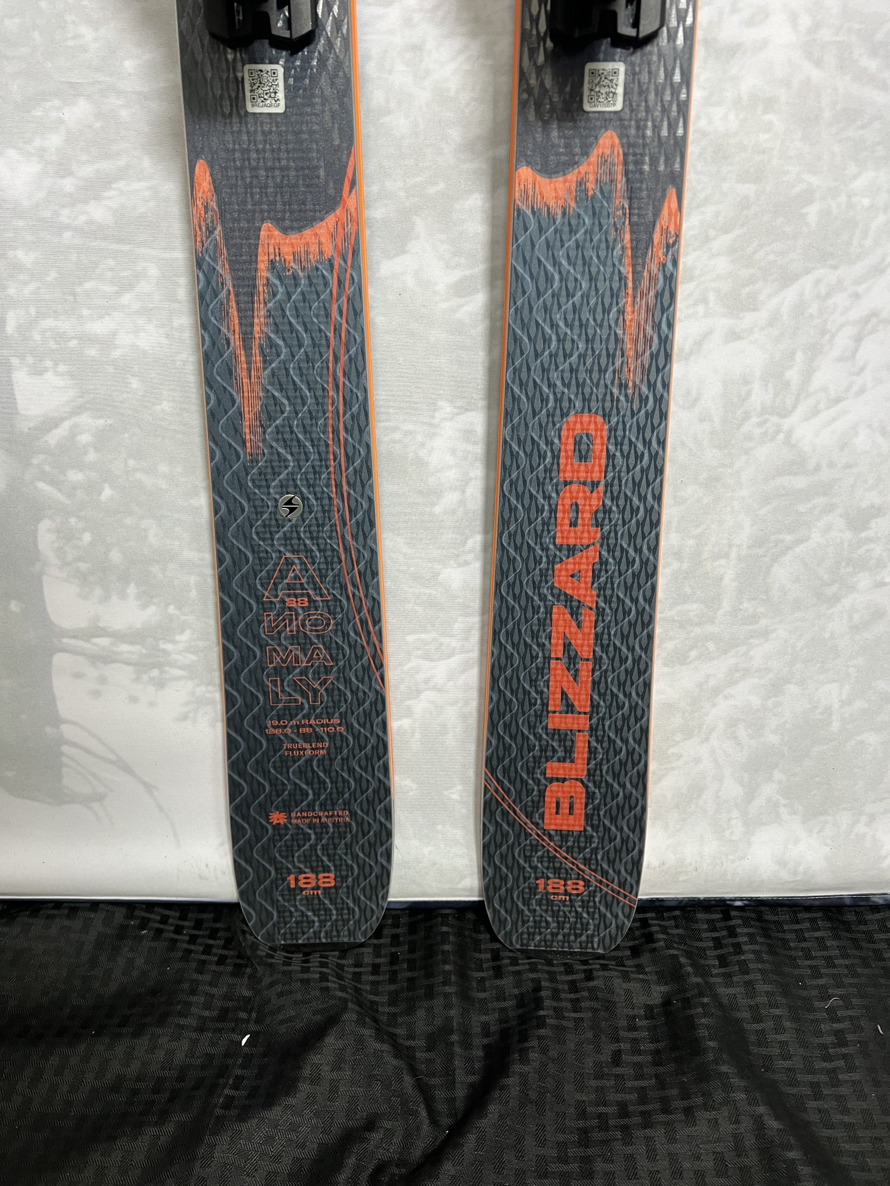 Lightly Used 2025 Blizzard Anomoly 88 TI Skis- 188cm w/ Tyrollia attack 13 Binding