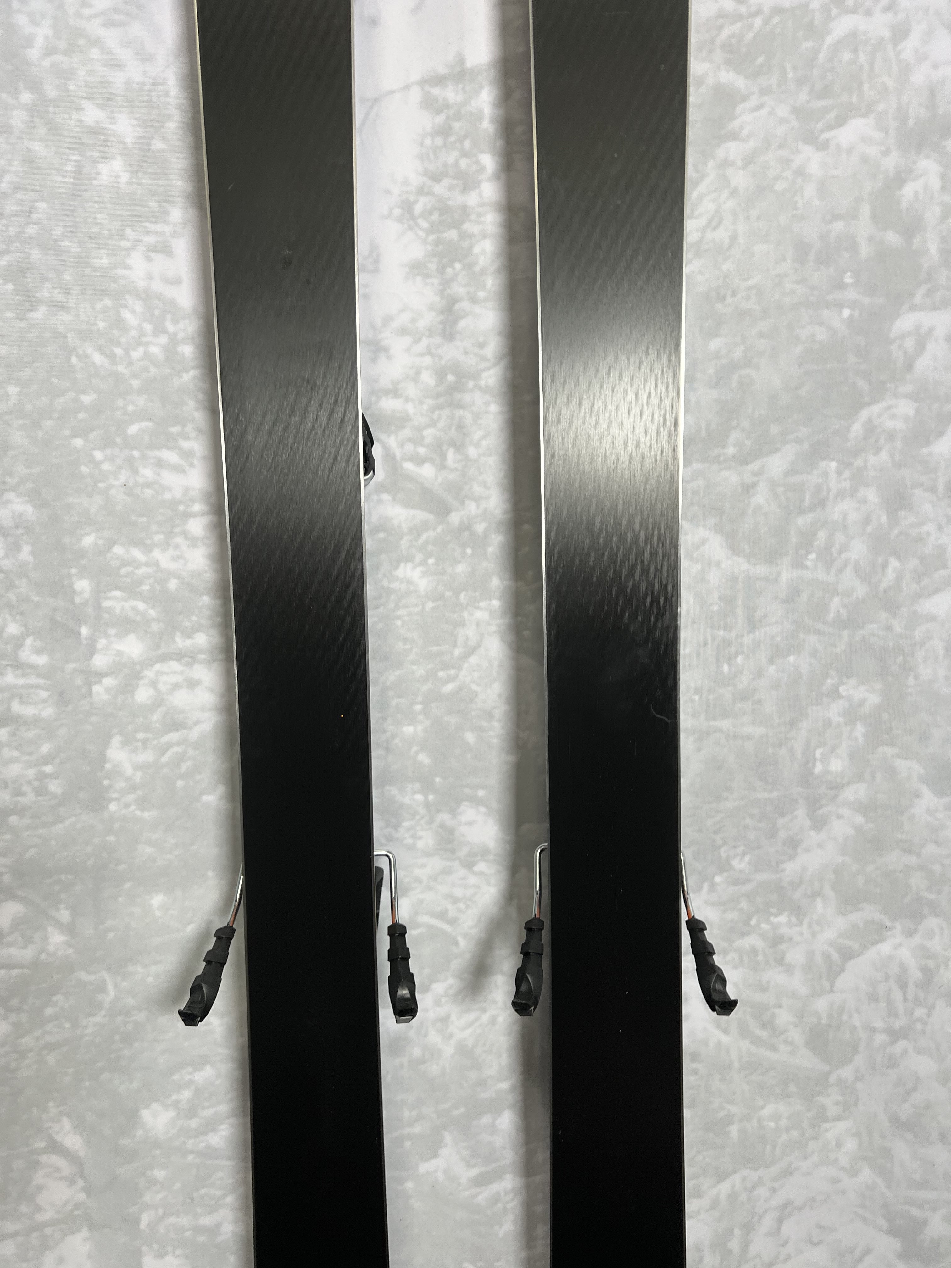 Lightly Used 2025 Blizzard Anomoly 88 TI Skis- 188cm w/ Tyrollia attack 13 Binding