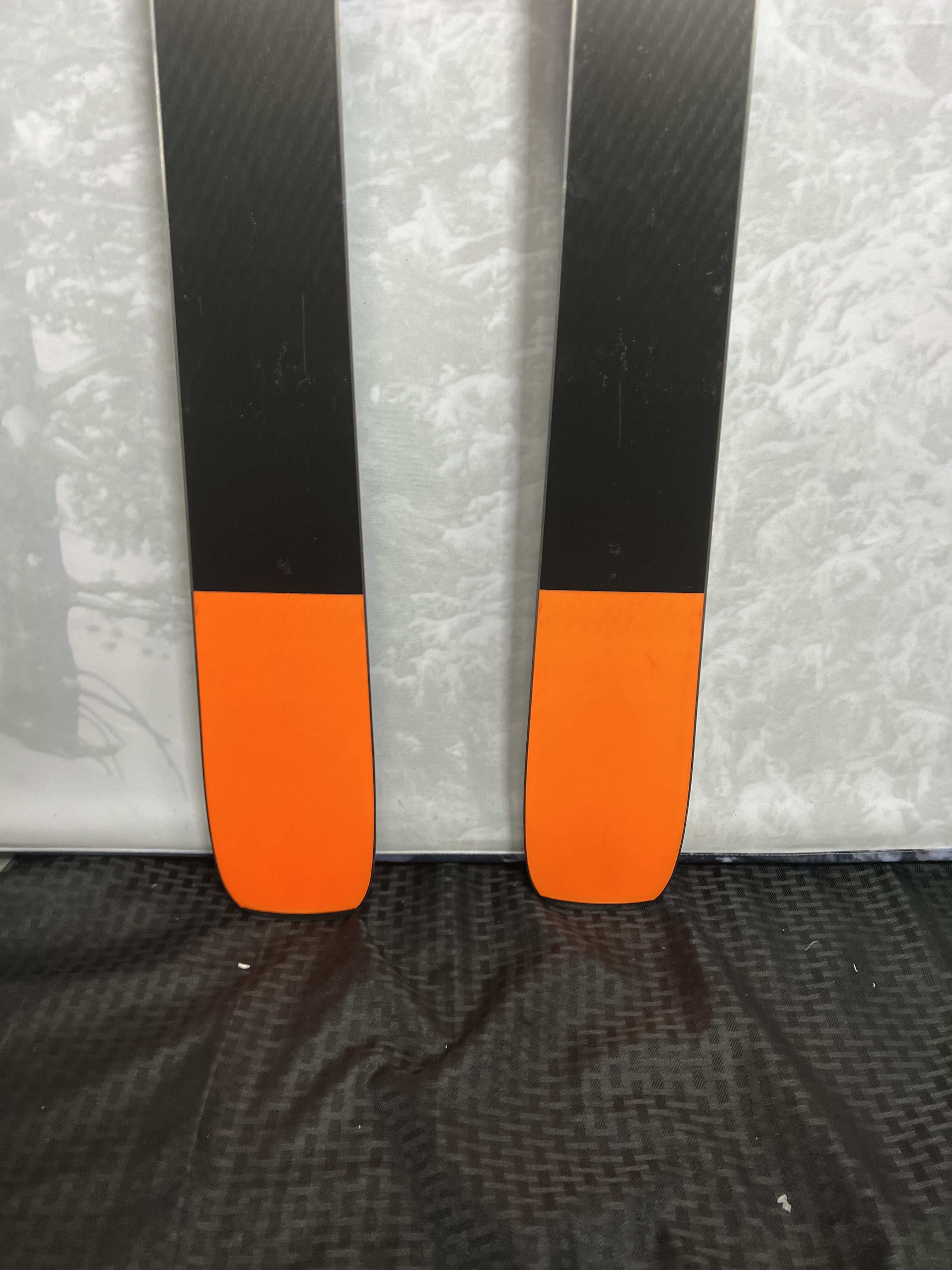 Lightly Used 2025 Blizzard Anomoly 88 TI Skis- 188cm w/ Tyrollia attack 13 Binding
