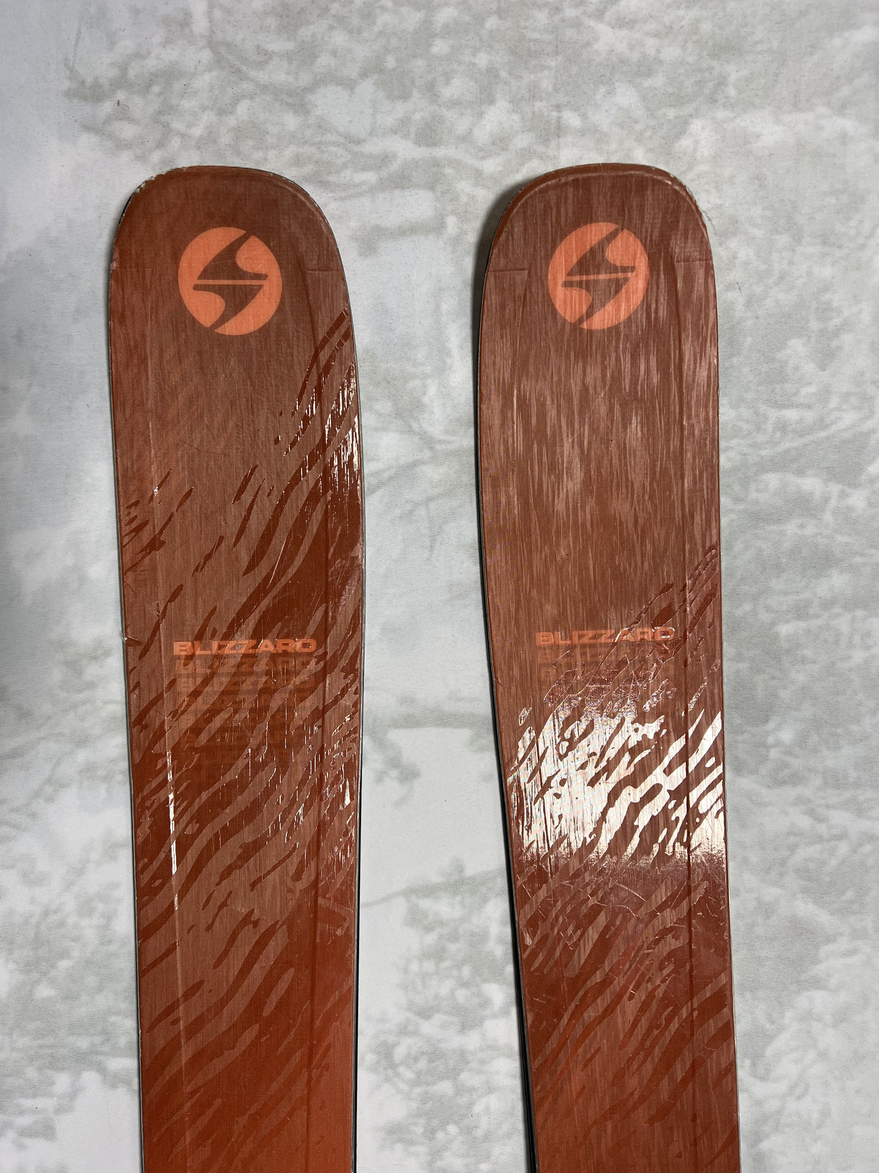 Lightly Used 2025 Blizzard Rustler 9 skis- 162cm w/ Salomon Strive 13 Binding