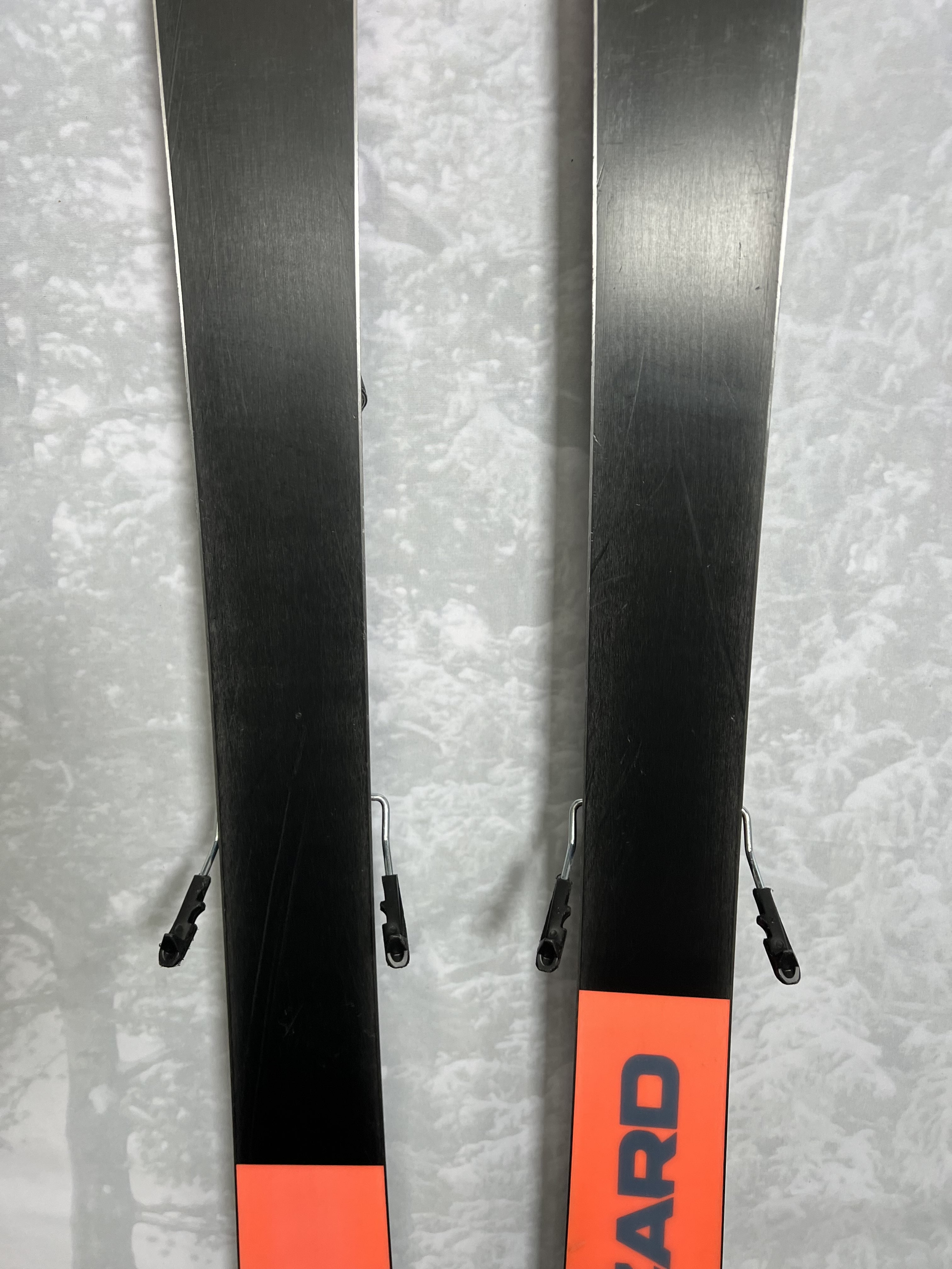 Lightly Used 2025 Blizzard Rustler 9 skis- 162cm w/ Salomon Strive 13 Binding