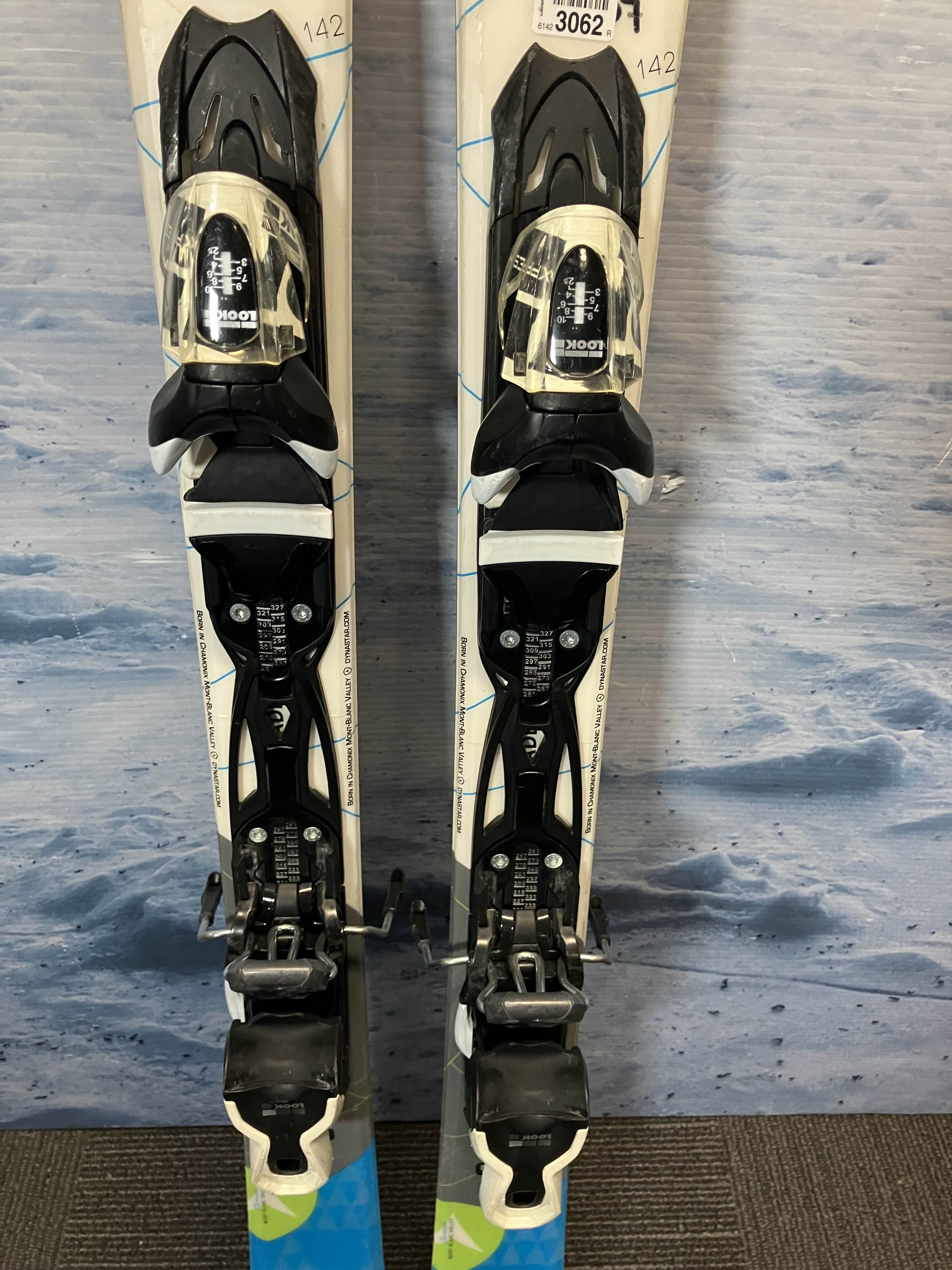 Used Dynastar Powder Track 4x4 77 142 CM w/ Look Xpress Bindings
