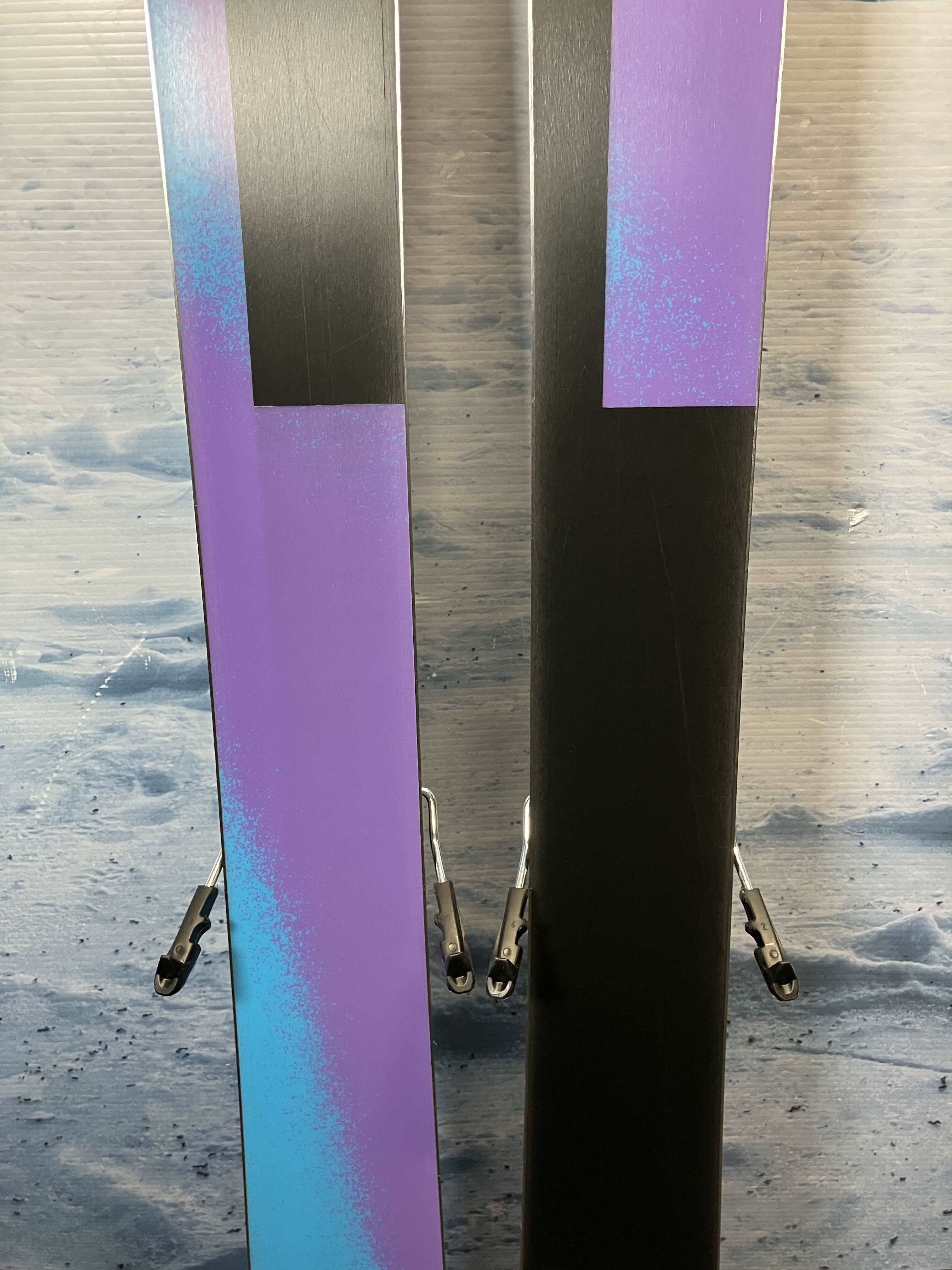 Used Salomon QST Echo Skis - 165cm w/ Salomon Strive 13 Demo Binding