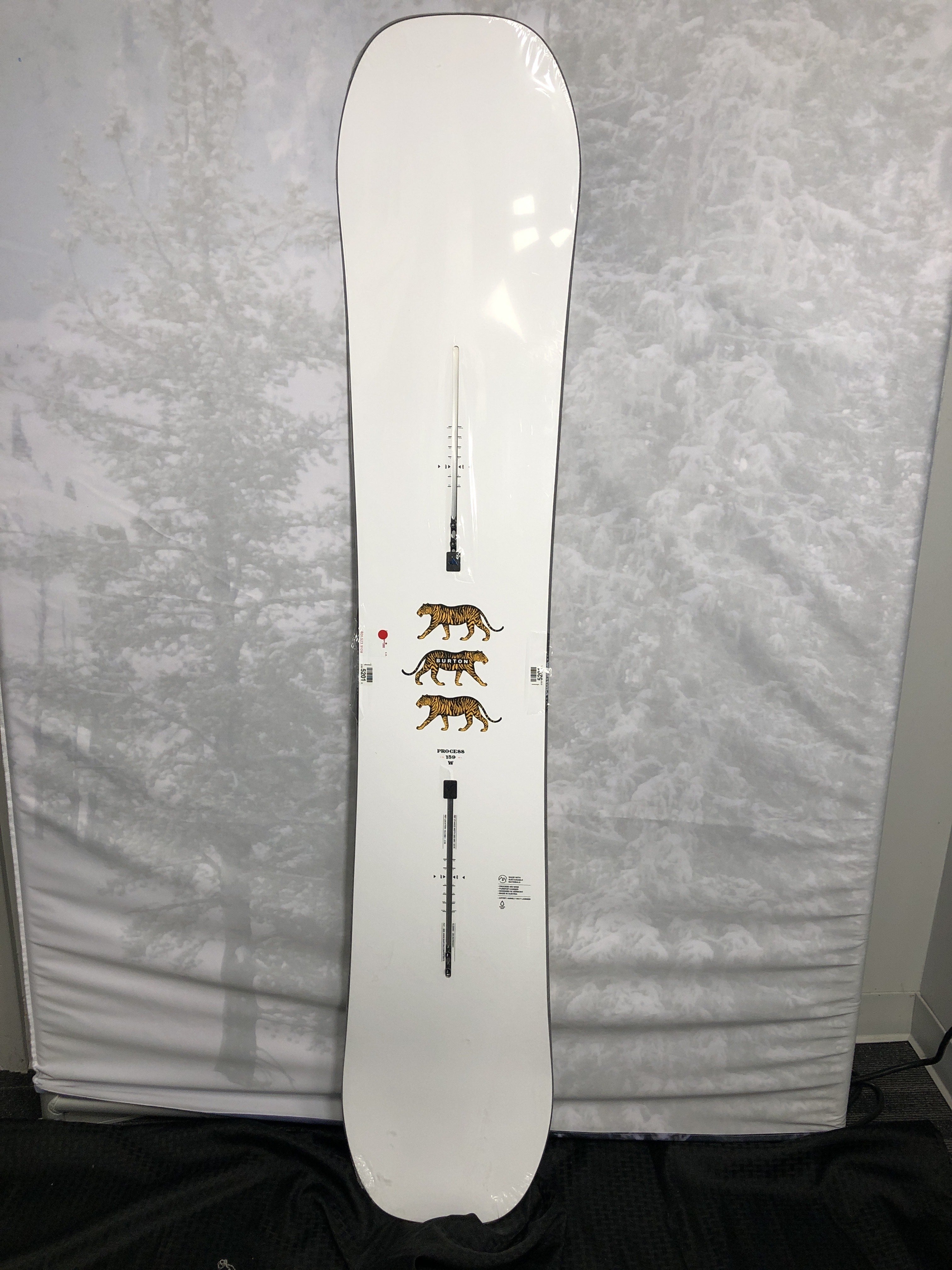 Used 2025 Burton Process 157w cm Snowboard – AJ Motion Sports