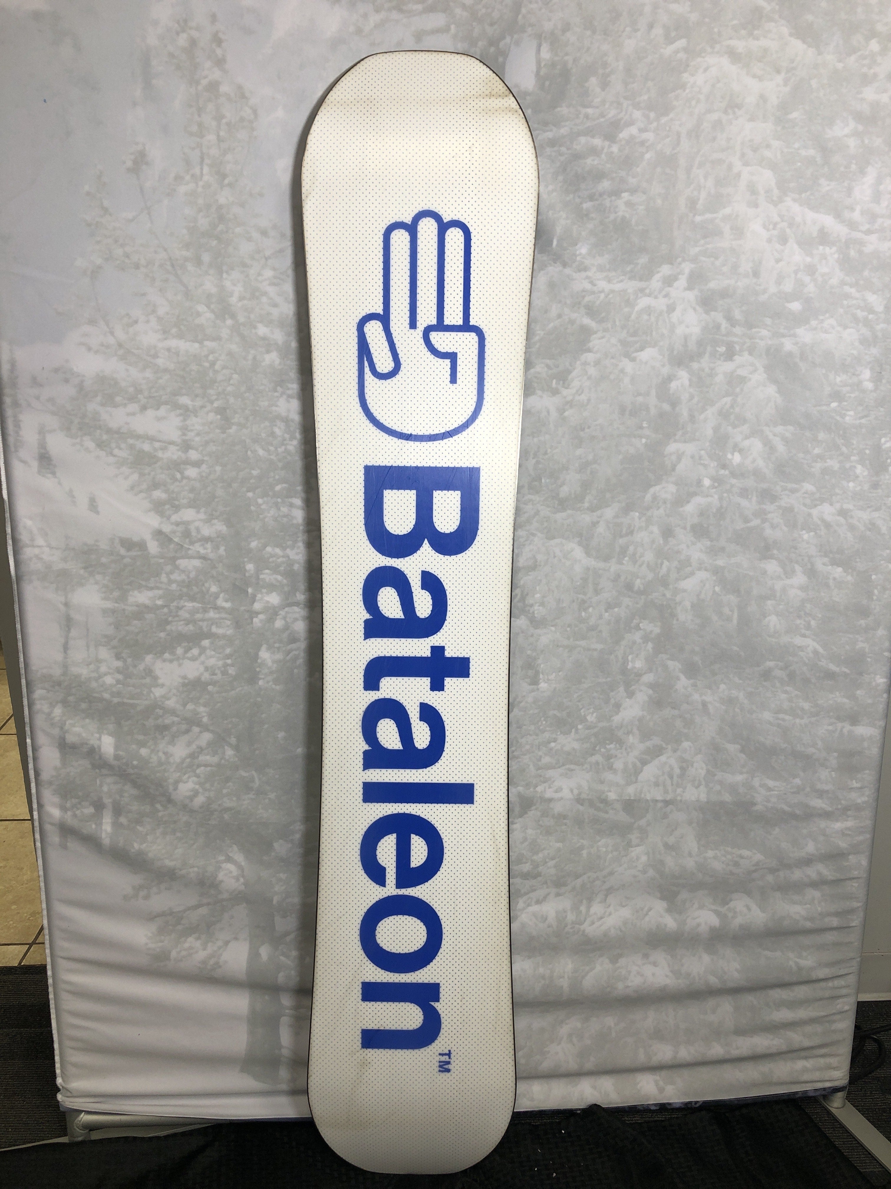 Used 2025 Bataleon Chaser 159CM Snowboard