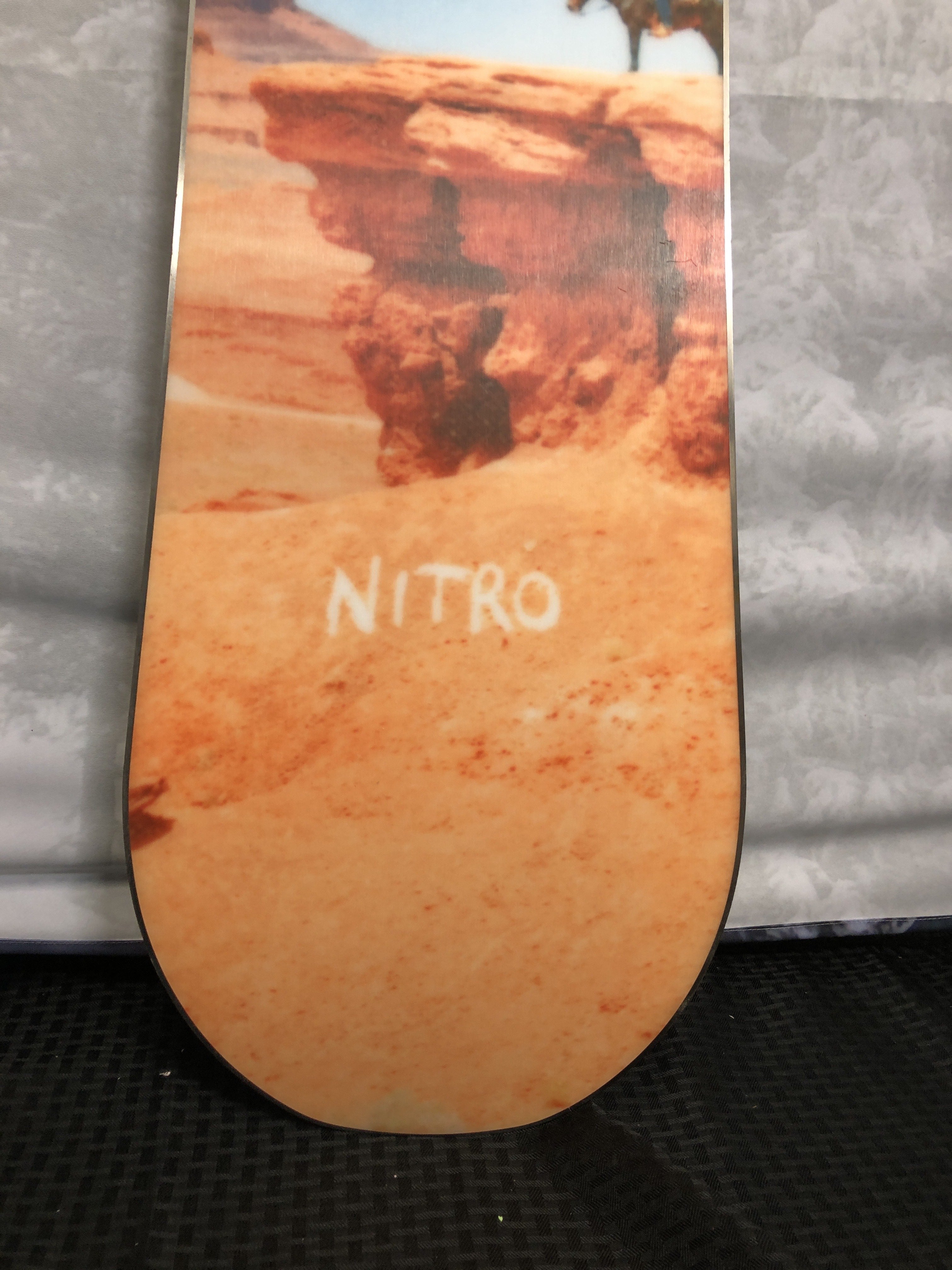 Used 2025 Nitro T1 152CM Snowboard