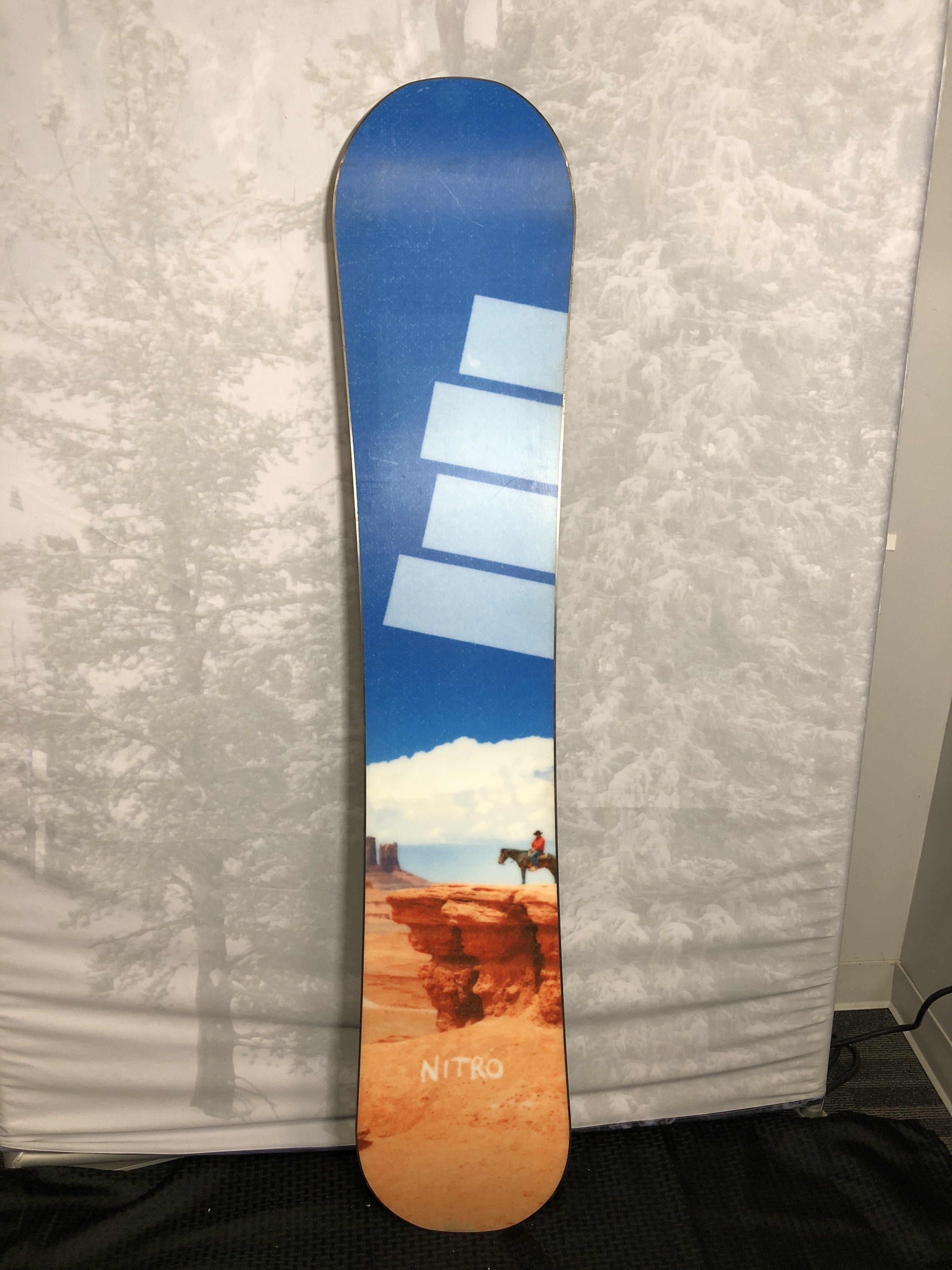 Used 2025 Nitro T1 152CM Snowboard