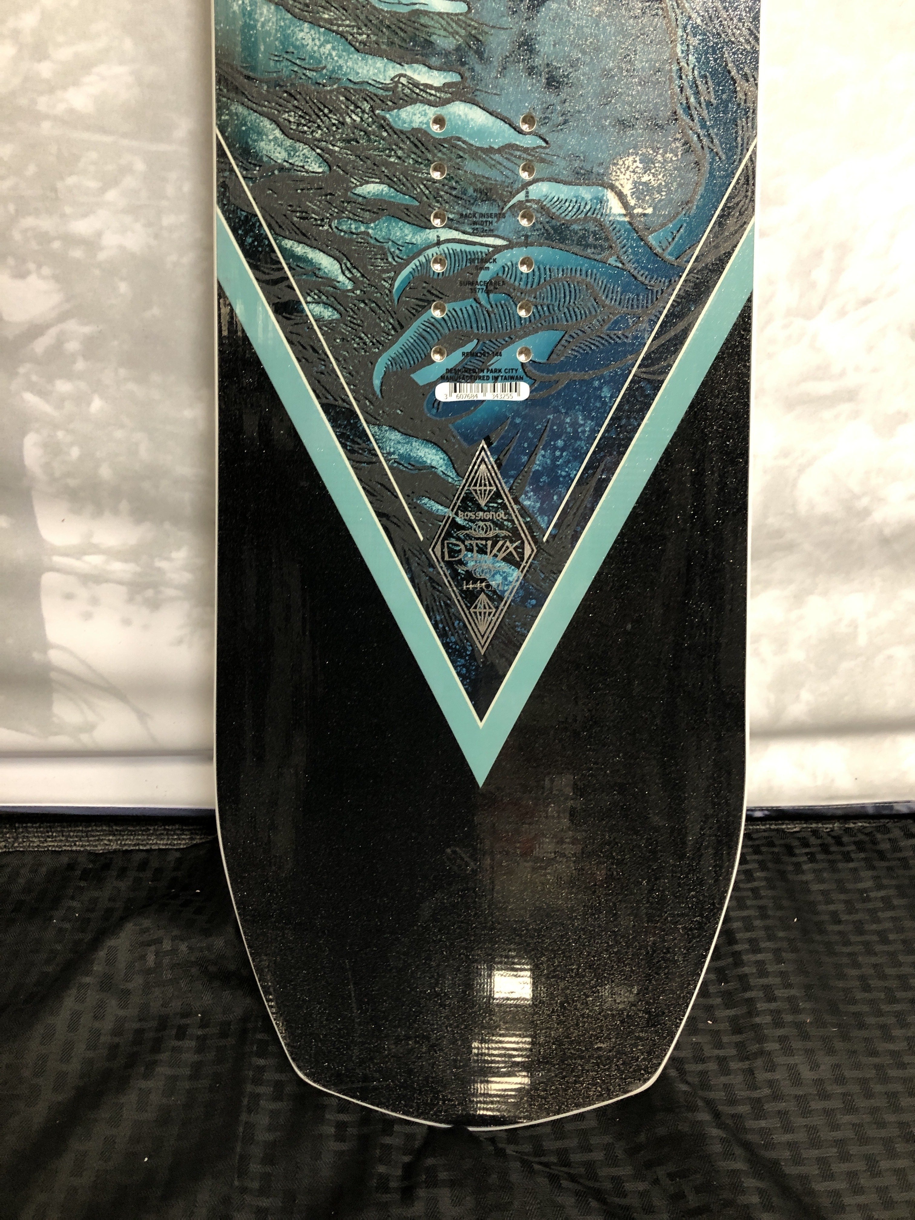 New 2025 Rossignol Diva 144 CM Snowboard