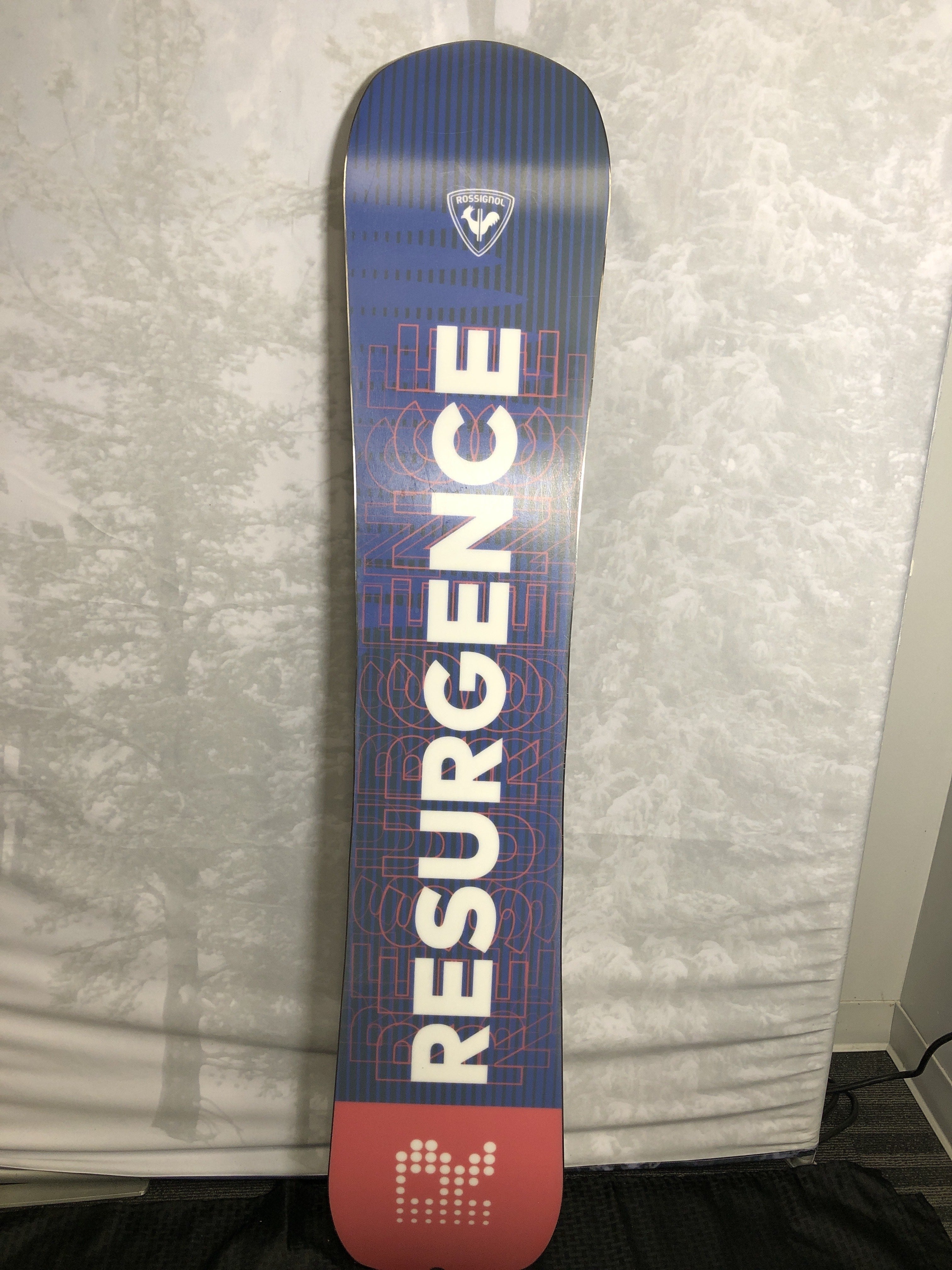 Used 2025 Rossignol Resurgence 156 CM Snowboard