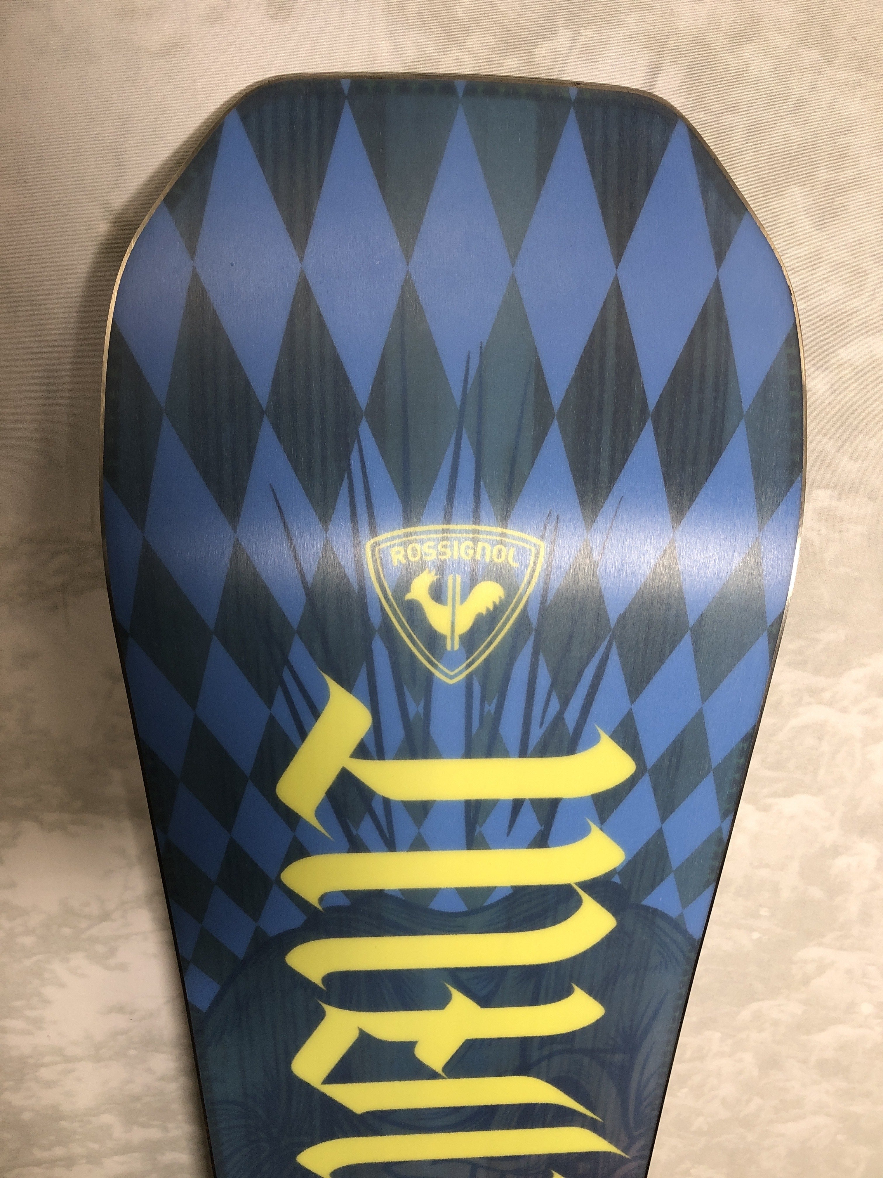 New 2025 Rossignol Juggernaut 158 CM w Snowboard