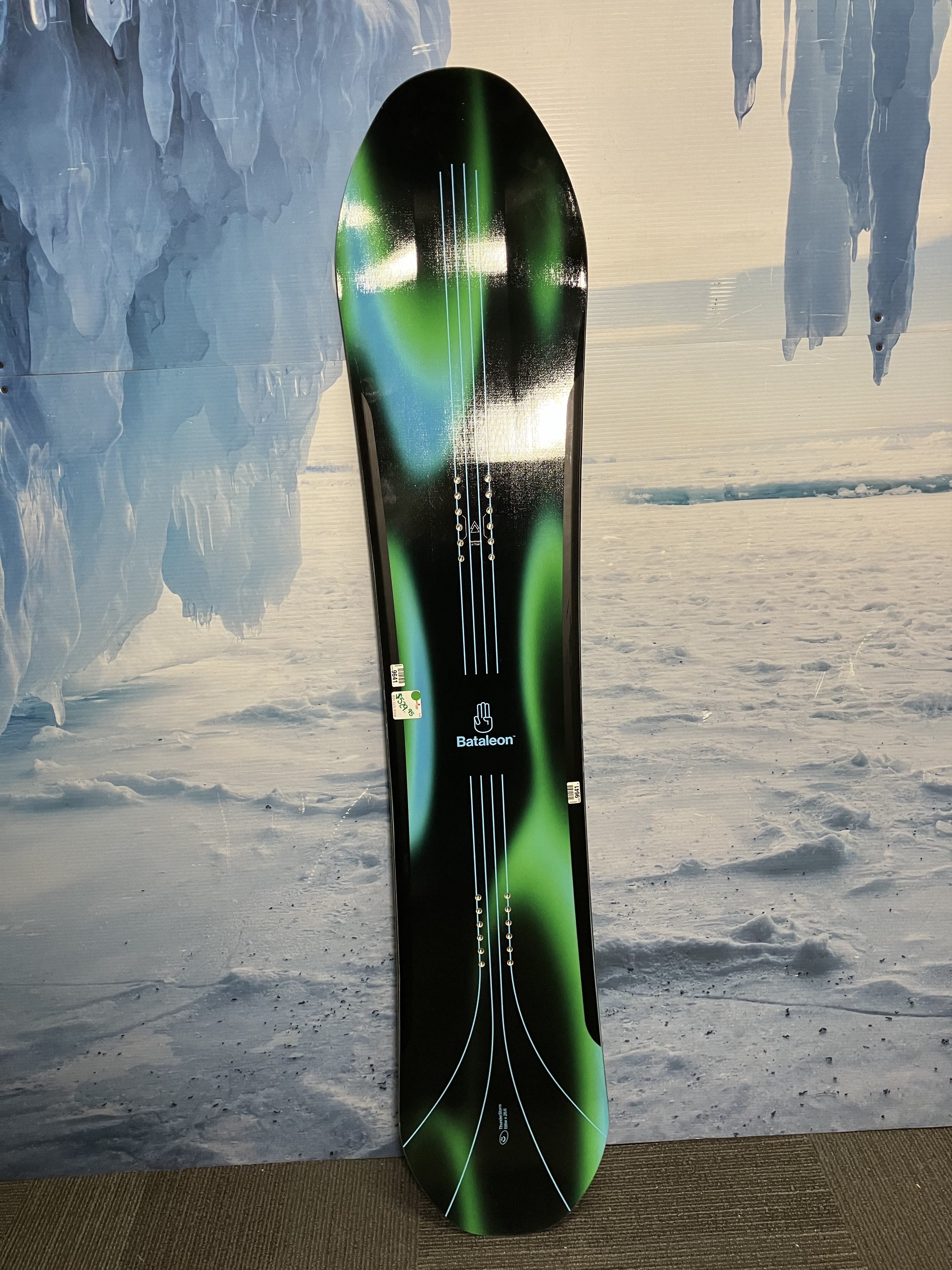 Lightly Used Bataleon Thunderstrom 2025 156CM Snowboard