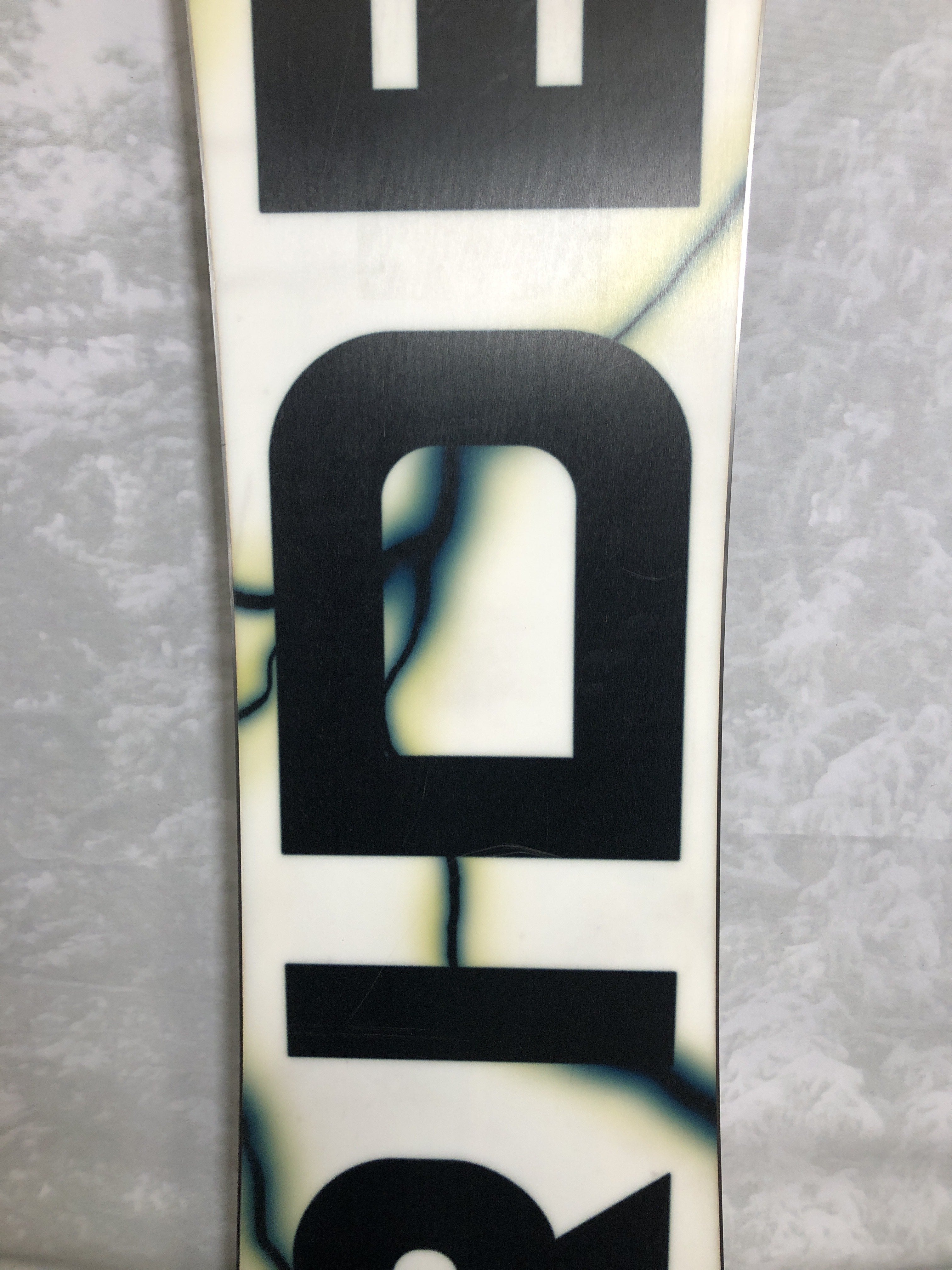 Used 2025 Ride Warpig 151CM Snowboard