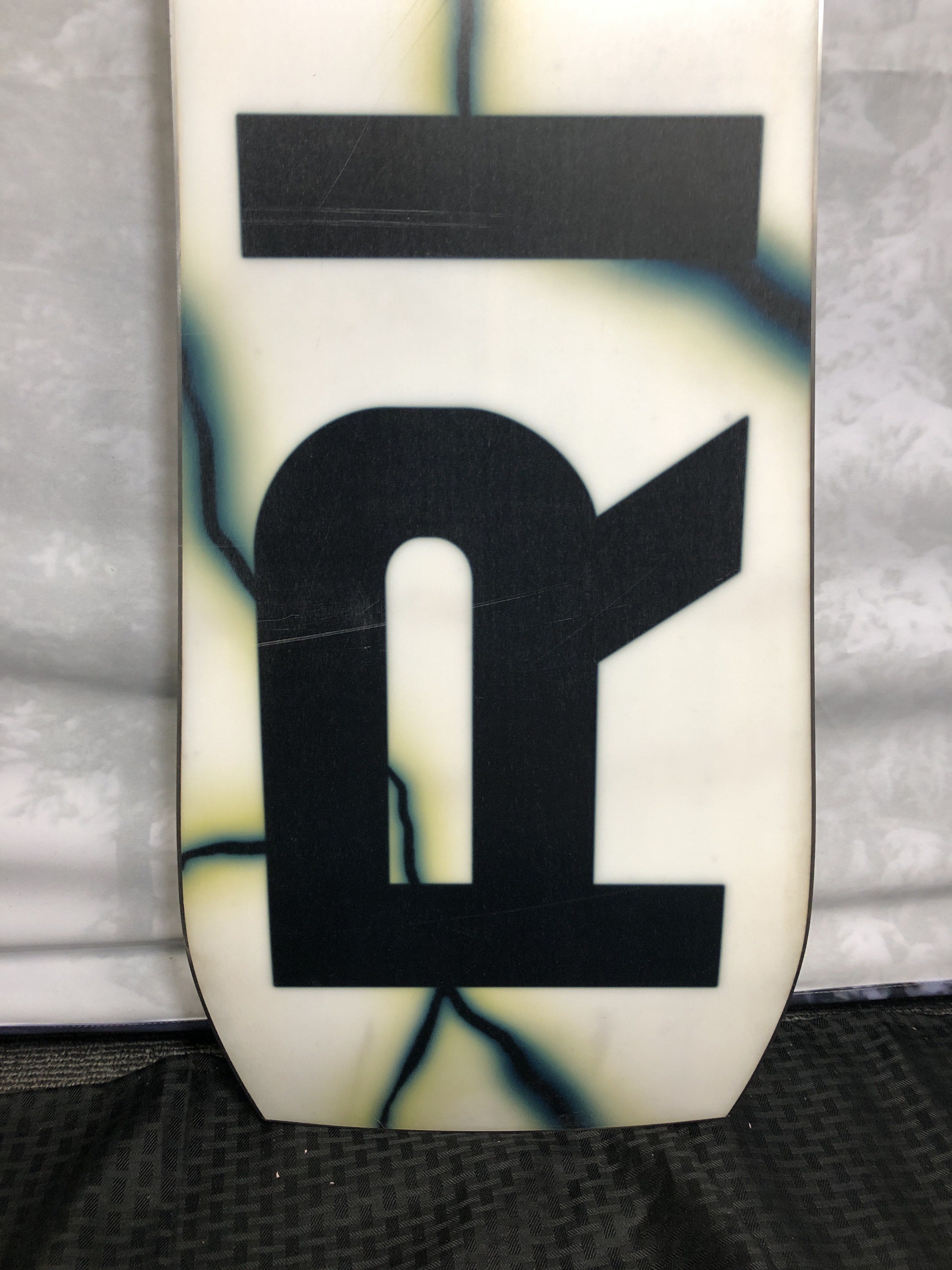 Used 2025 Ride Warpig 151CM Snowboard