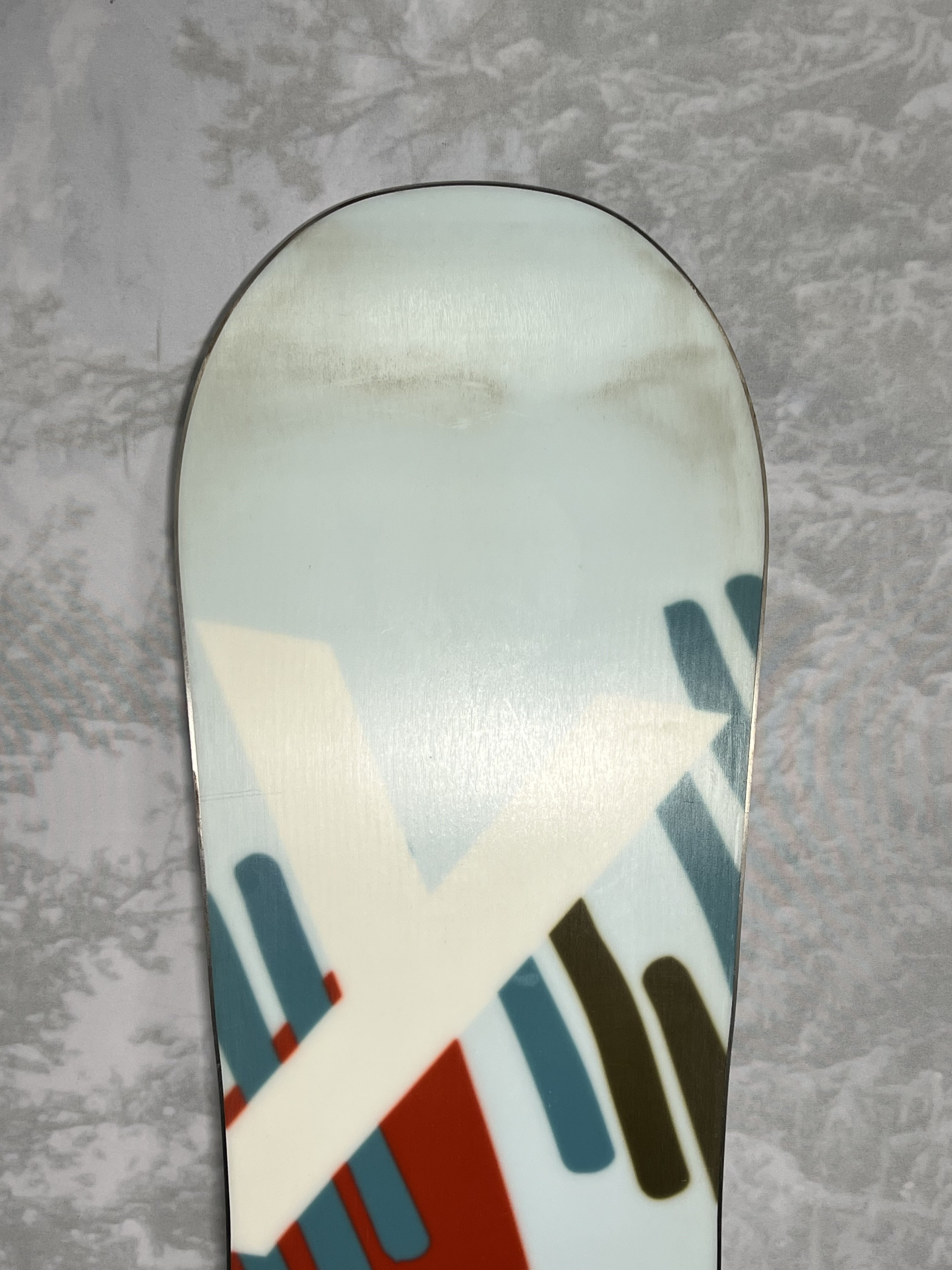 Lightly Used Yes Hello 2025 146CM Snowboard