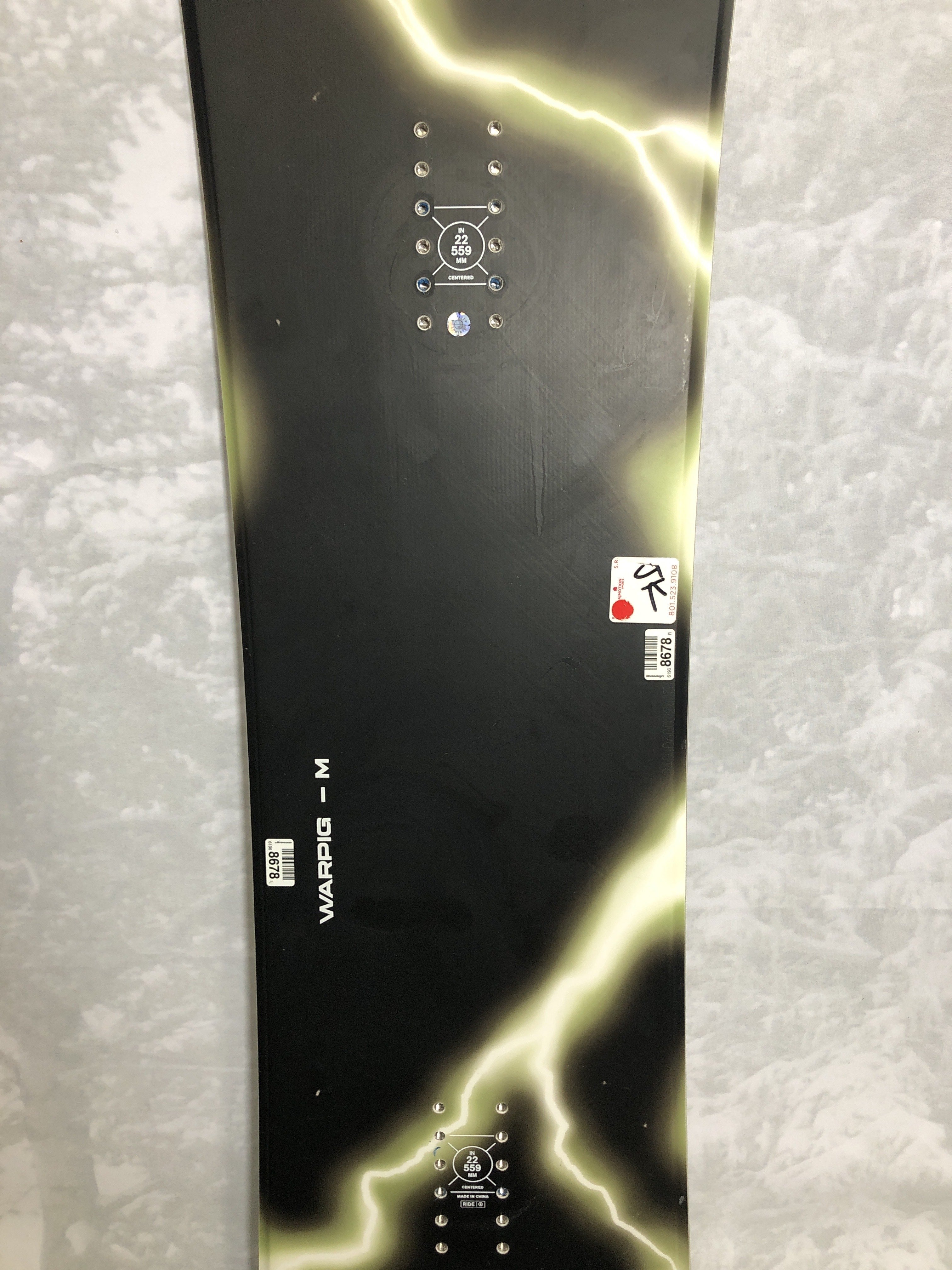 Used 2025 Ride Warpig 151CM Snowboard
