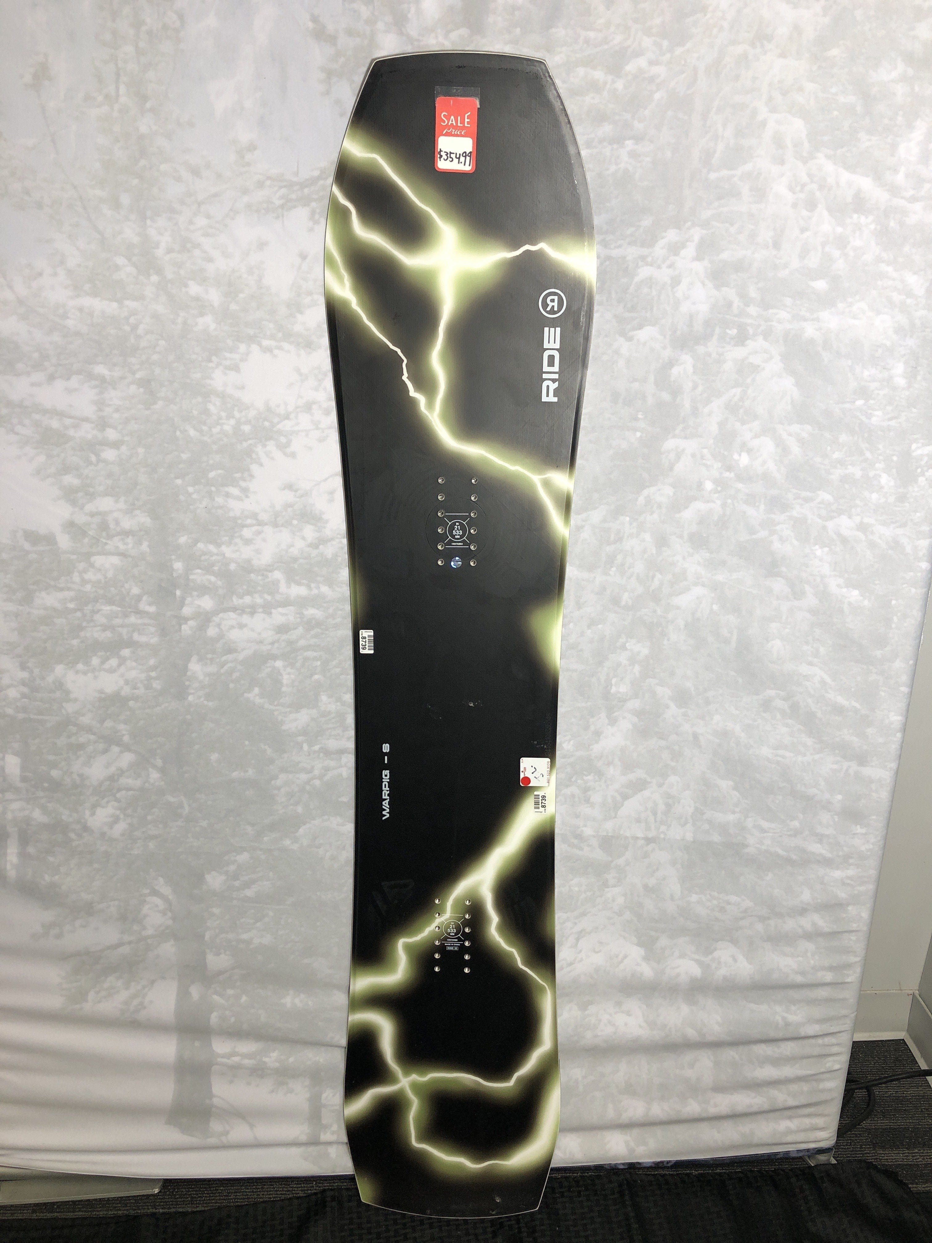Used 2025 Ride Warpig 148CM Snowboard