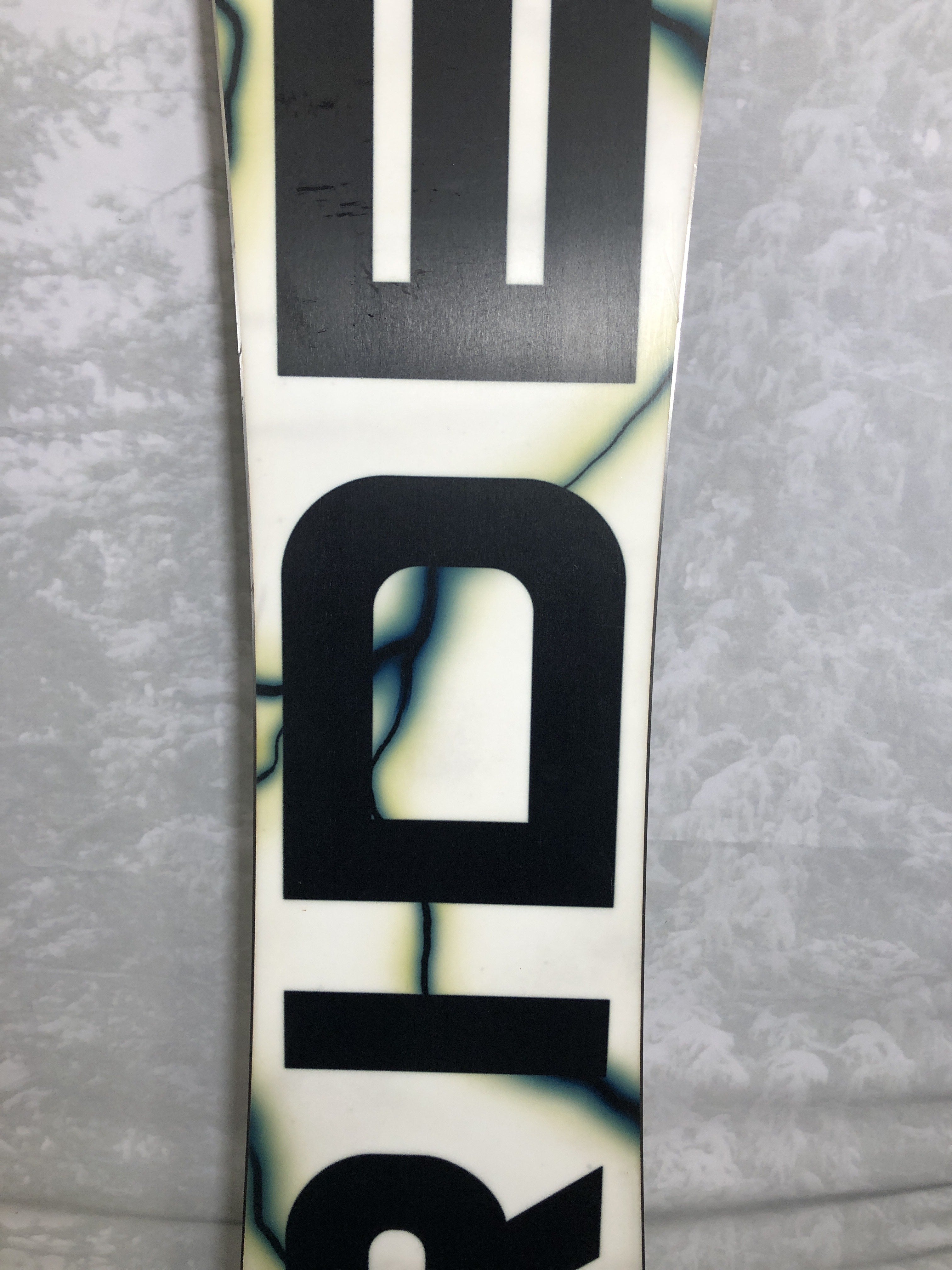 Used 2025 Ride Warpig 148CM Snowboard